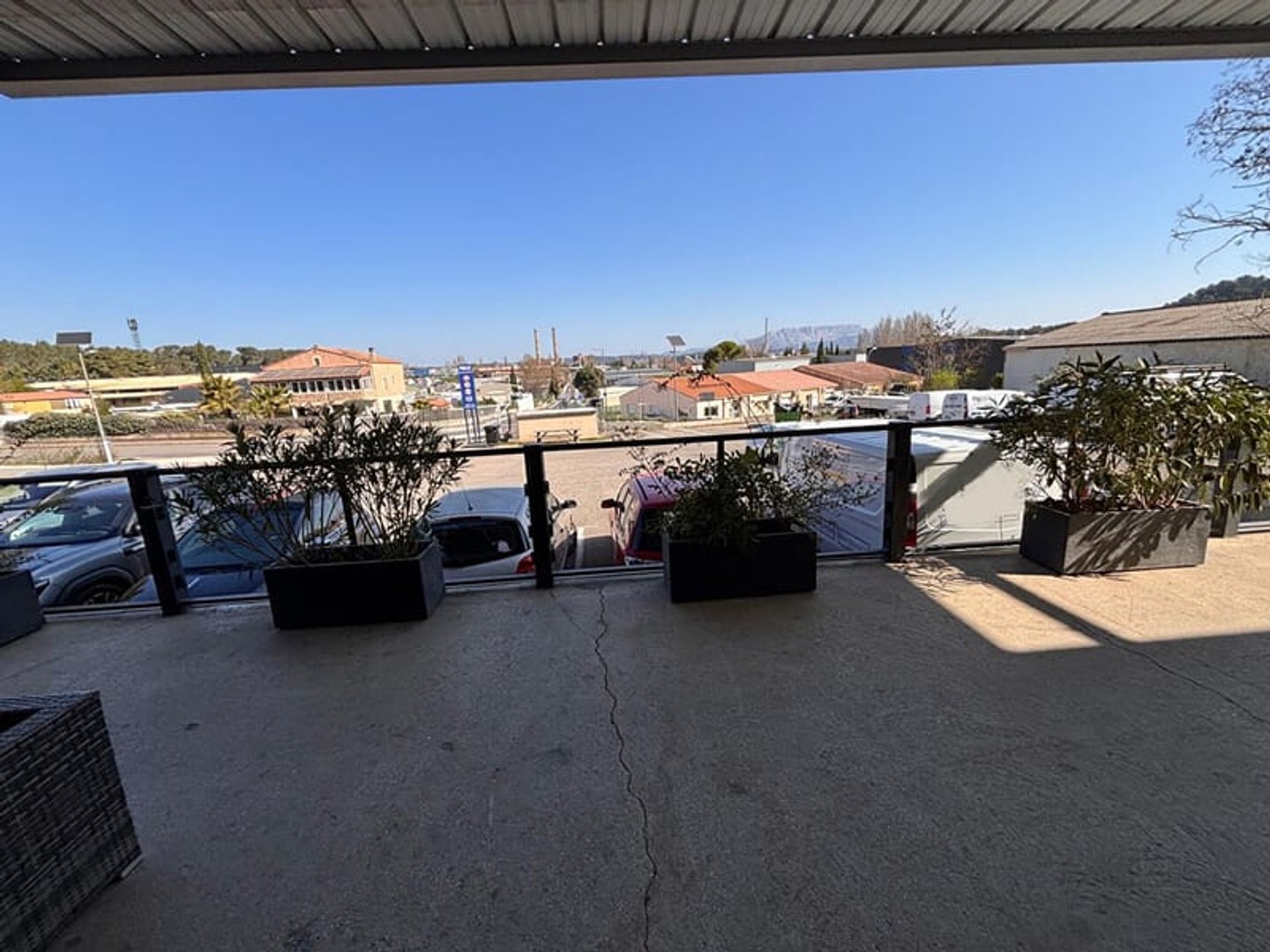 Immeuble à vendre - 850m2 - Gardanne (13120)