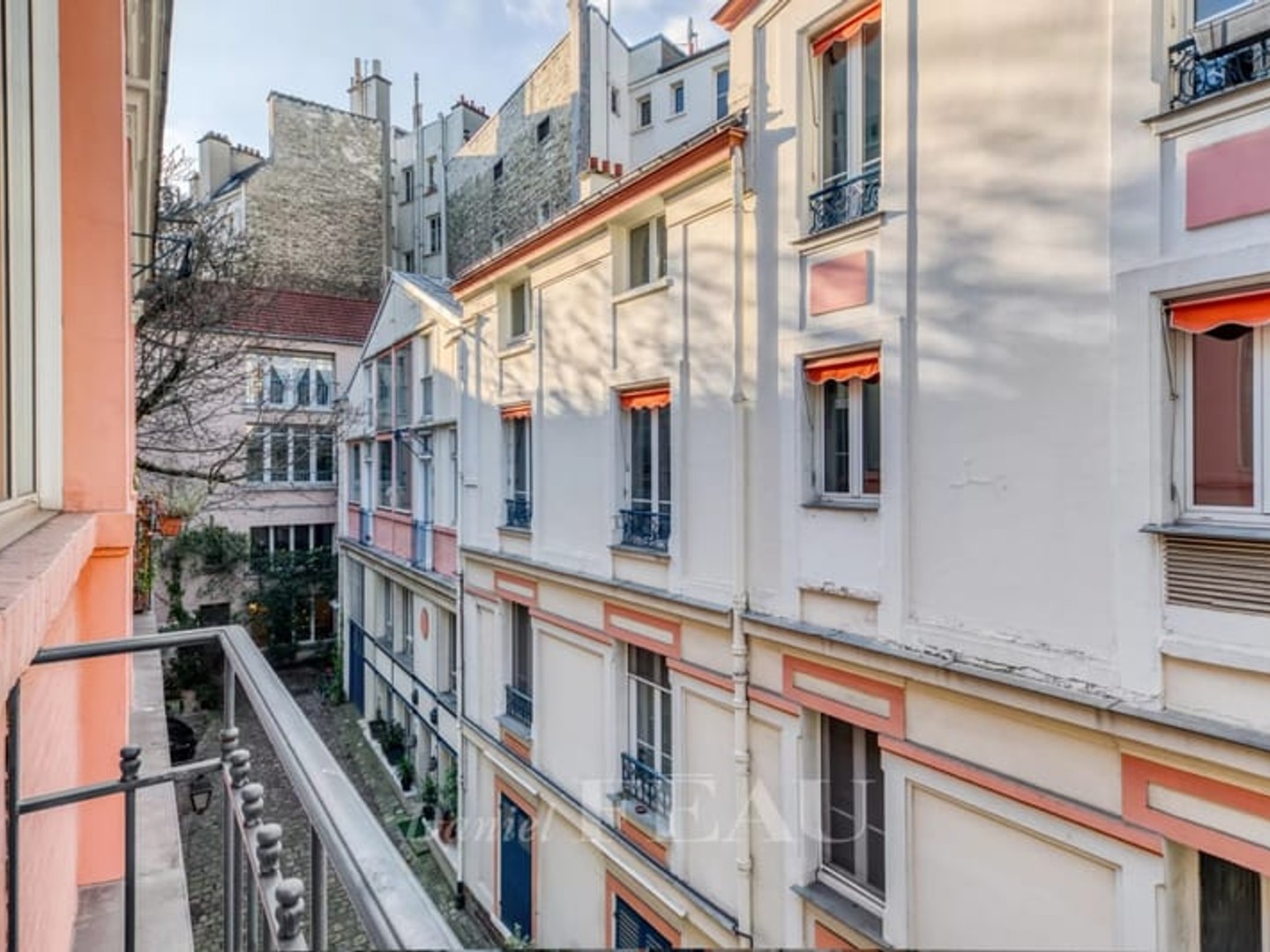 Appartement à vendre - 2 pièces - 64m2 - Paris 8e (75008)