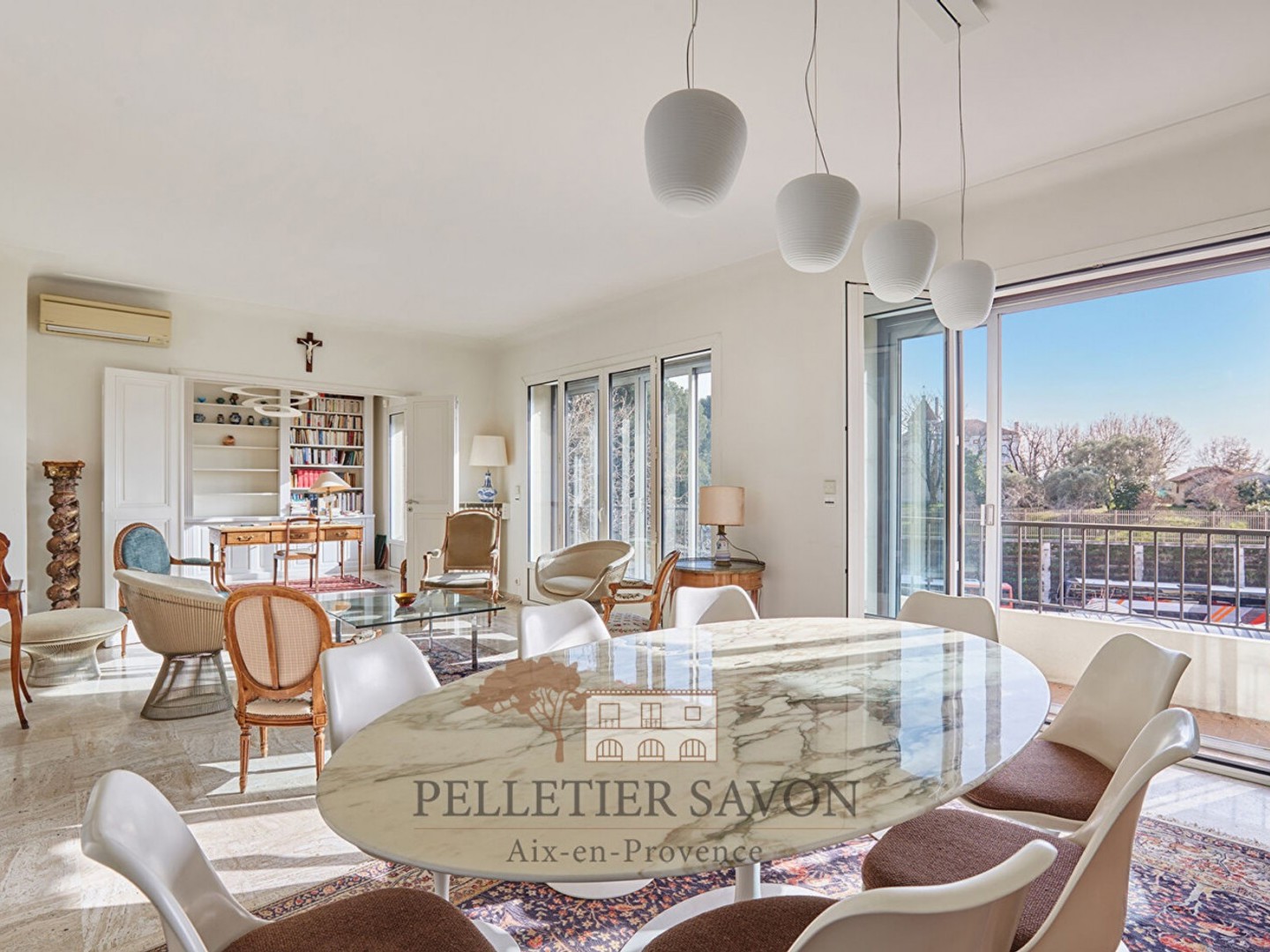 Appartement à vendre - 4 pièces - 103m2 - Aix-En-Provence (13090)