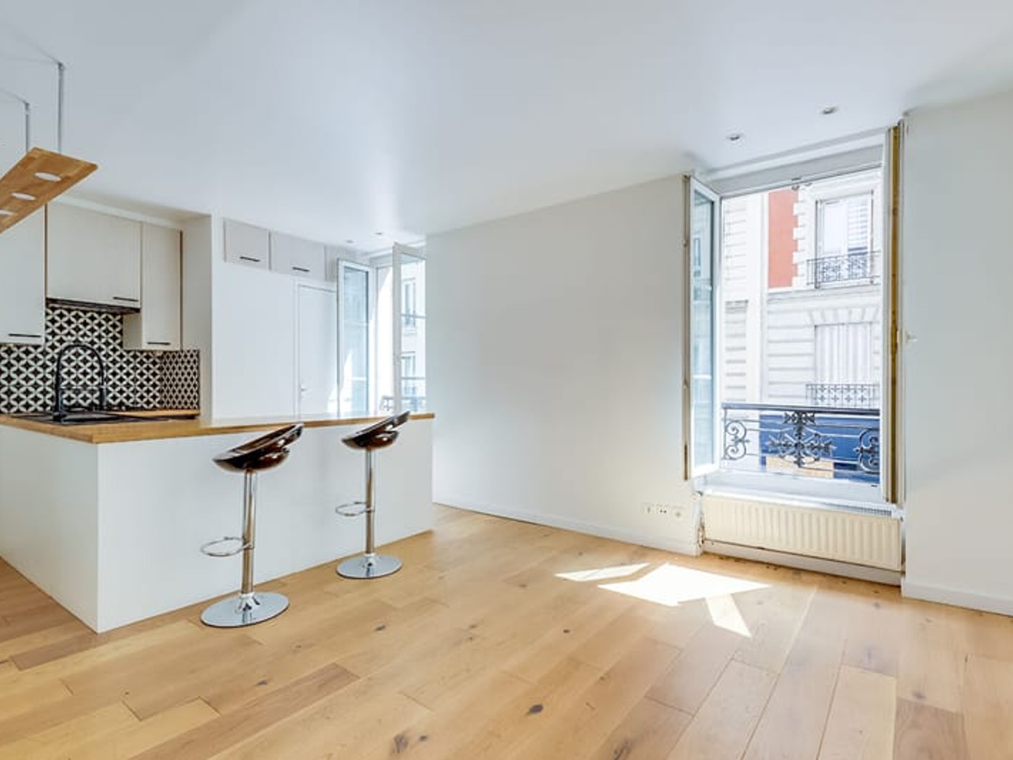 Appartement à vendre - 2 pièces - 52m2 - Paris 17e (75017)