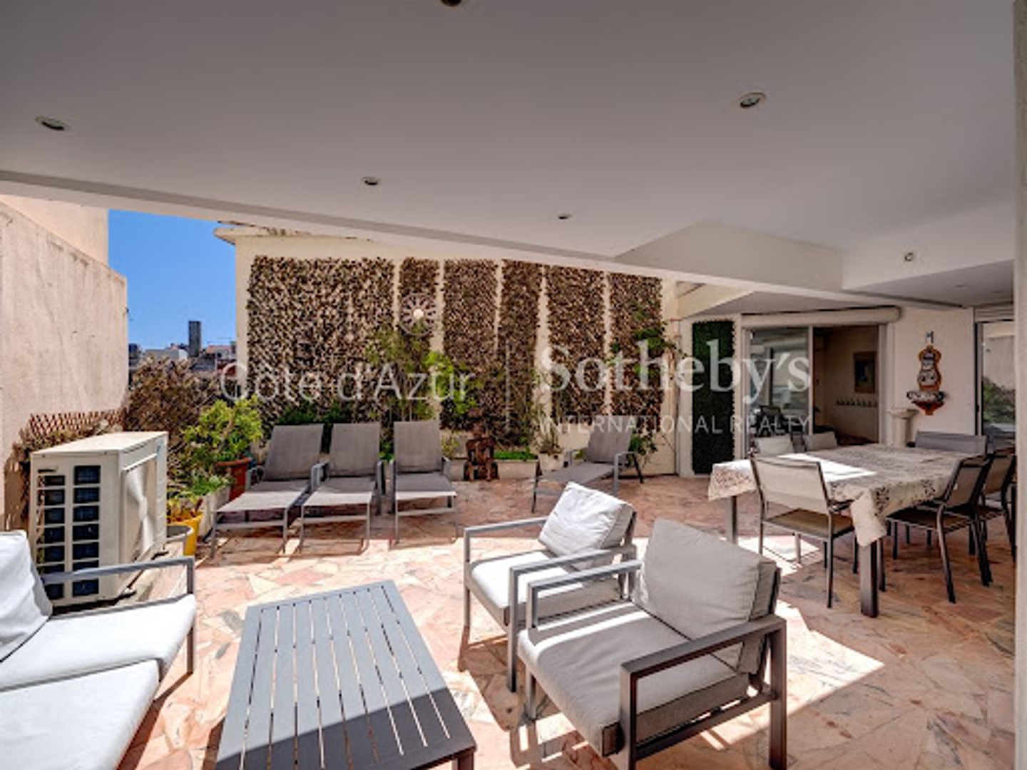 Appartement à vendre - 6 pièces - 144m2 - Cannes (06400)