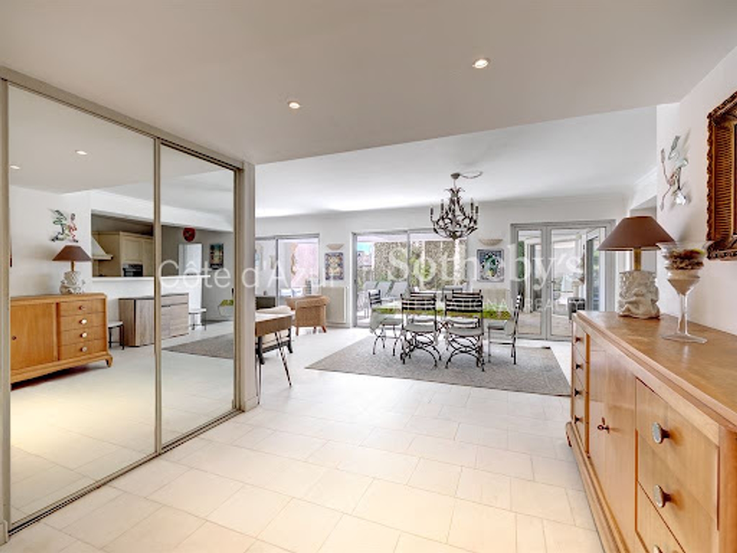 Appartement à vendre - 6 pièces - 144m2 - Cannes (06400)