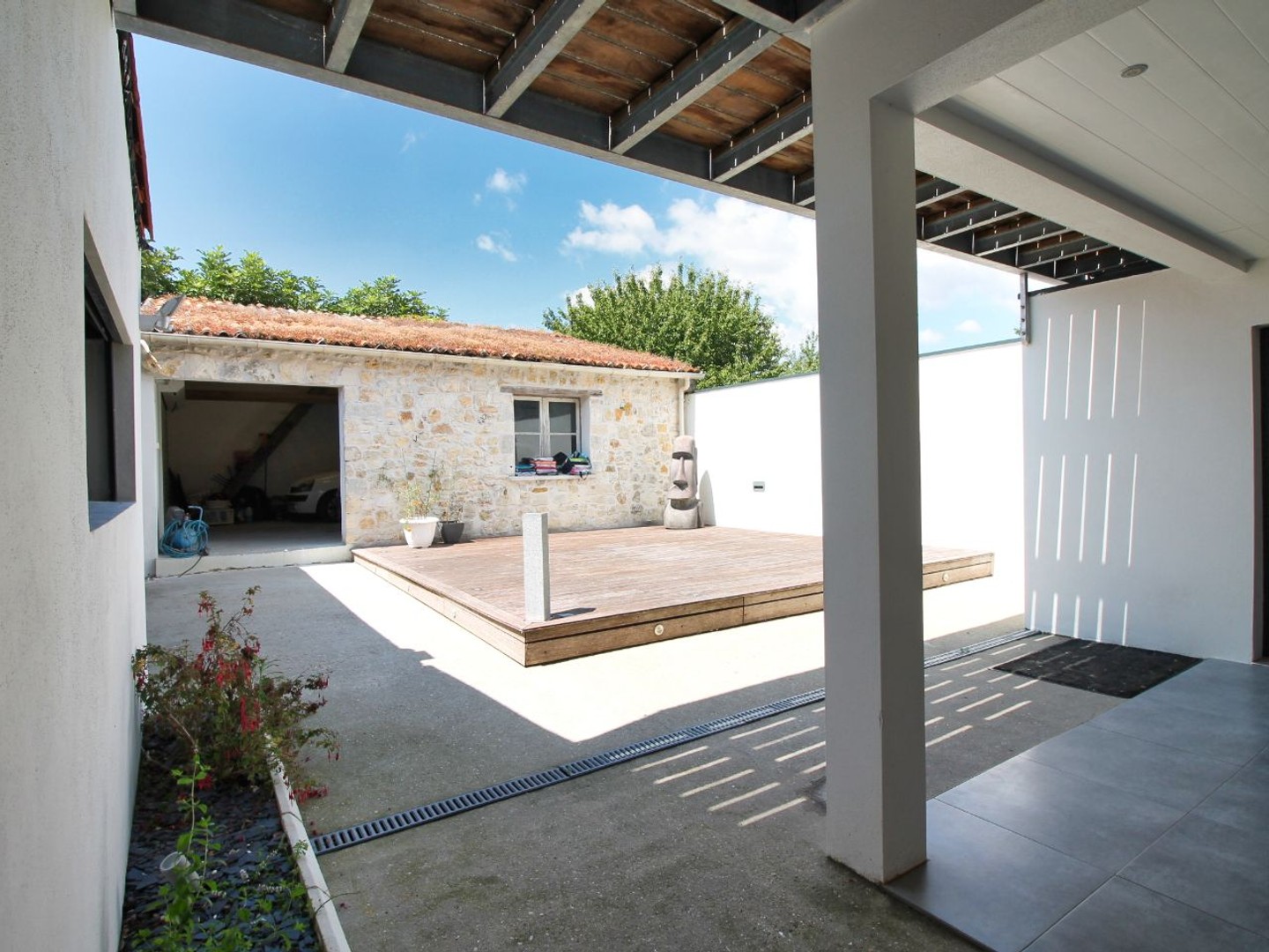 Maison à vendre - 6 pièces - 173m2 - Saint-Sulpice-De-... (17200)