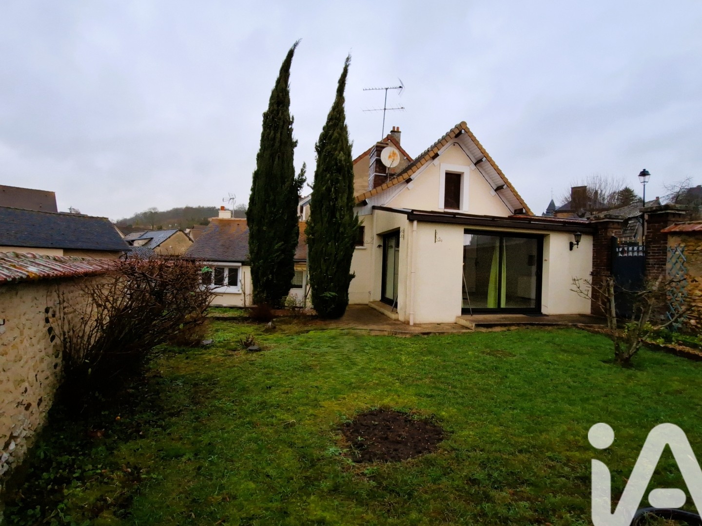 Maison à vendre - 4 pièces - 81m2 - Ménilles (27120)