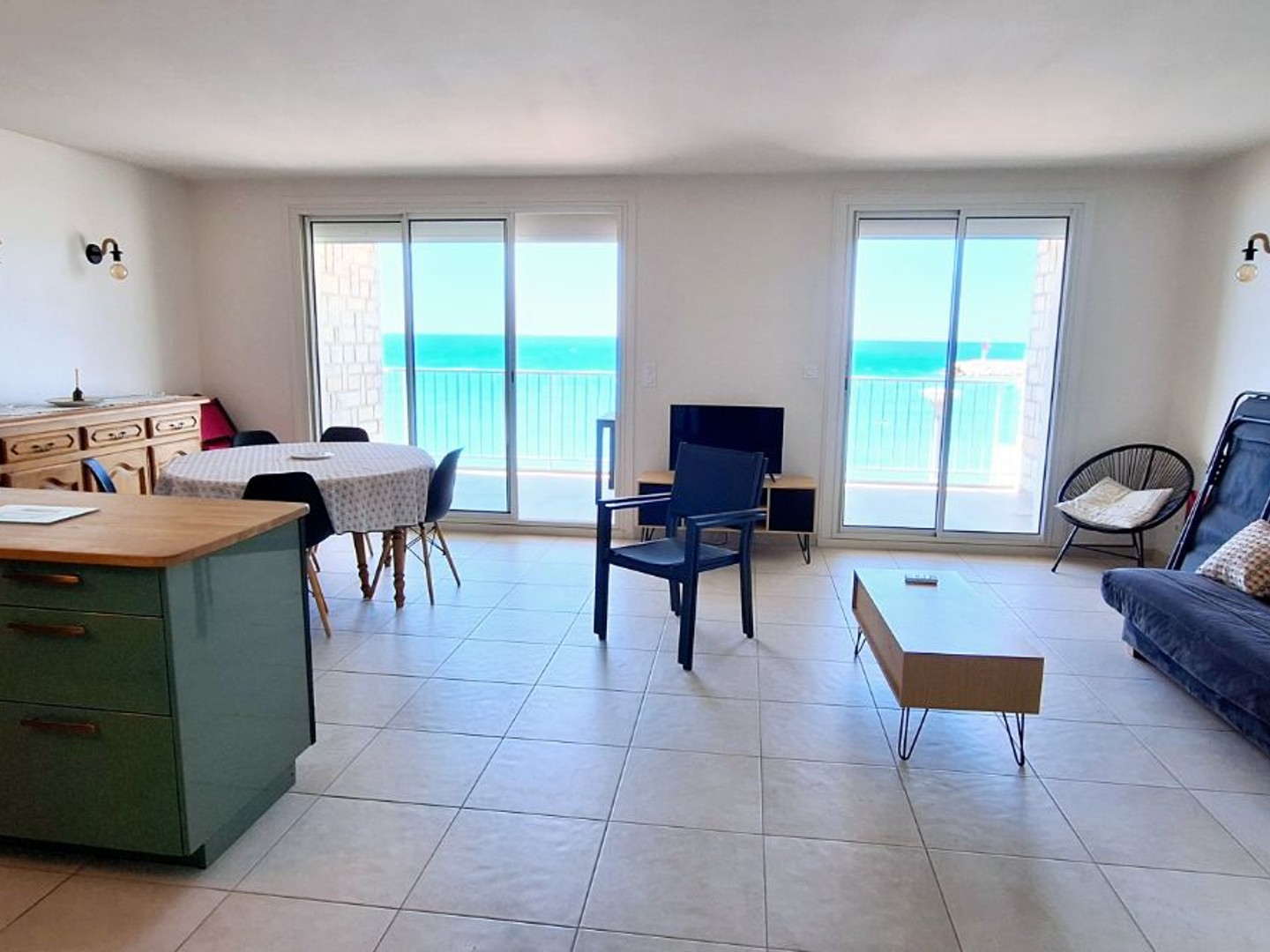 Maison à vendre - 4 pièces - 78m2 - Saint-Cyr-Sur-Mer (83270)