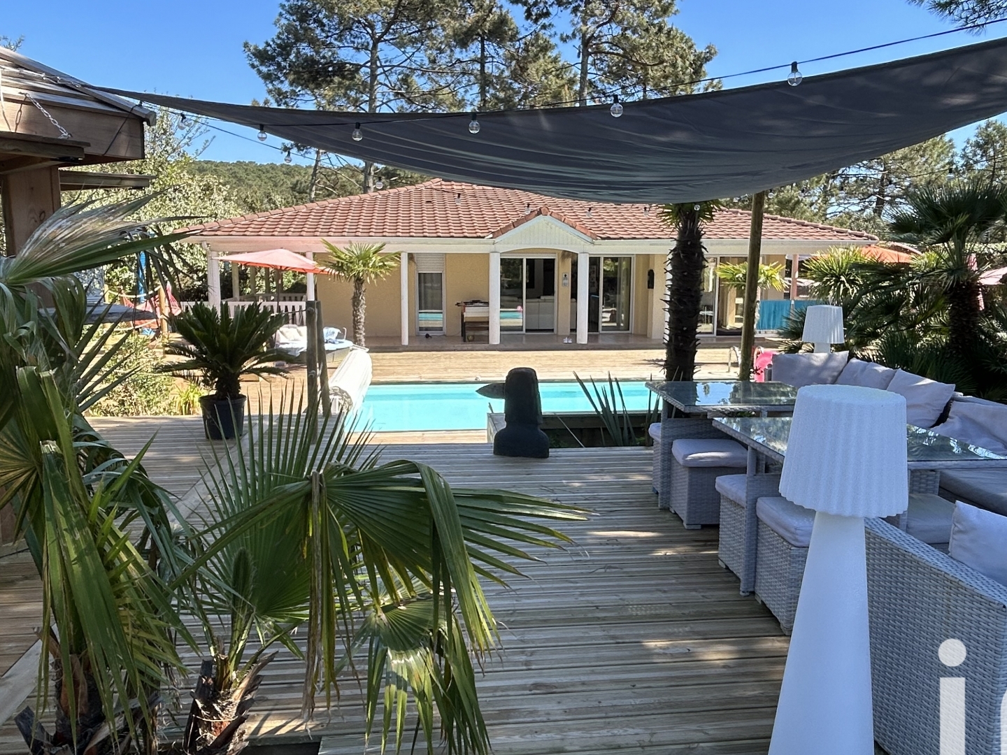 Maison à vendre - 5 pièces - 106m2 - Lacanau (33680)