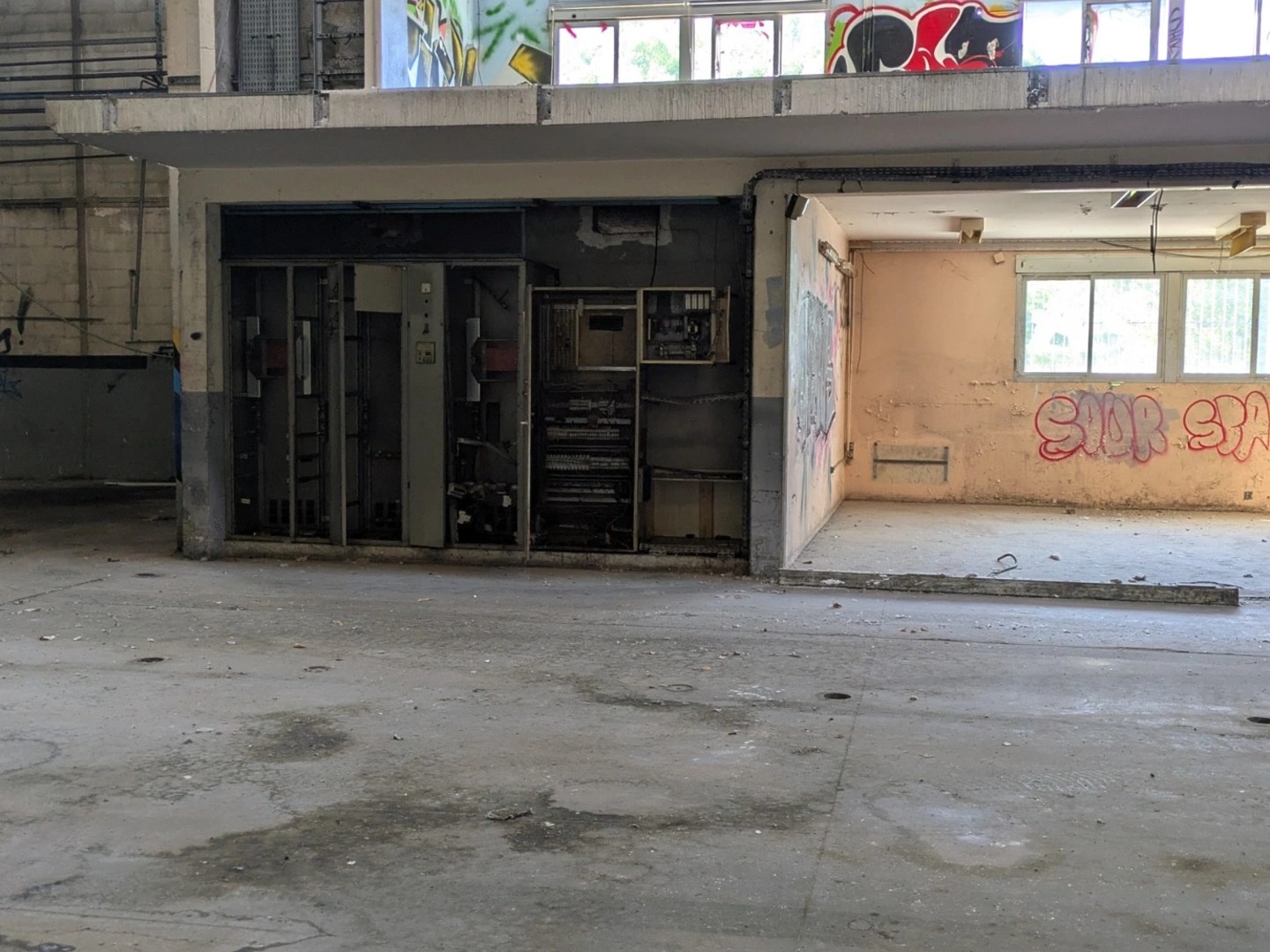 Magasin à vendre - 2 pièces - Givors (69700)