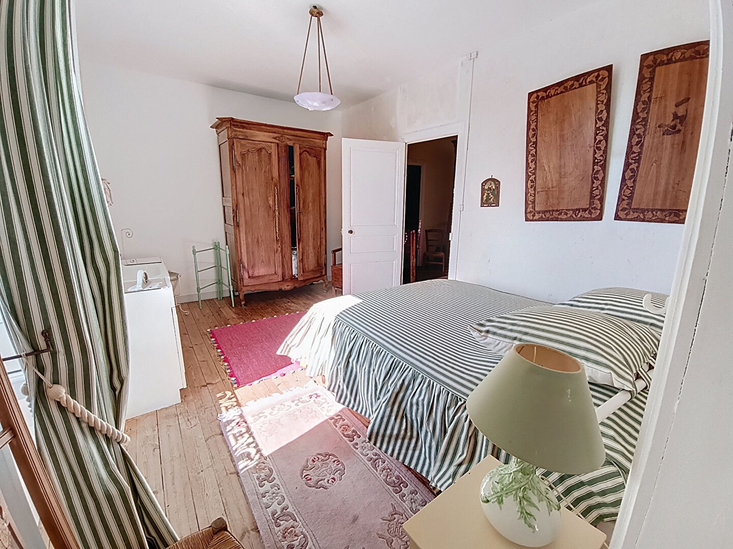 Maison à vendre - 256m2 - Beaufou (85170)