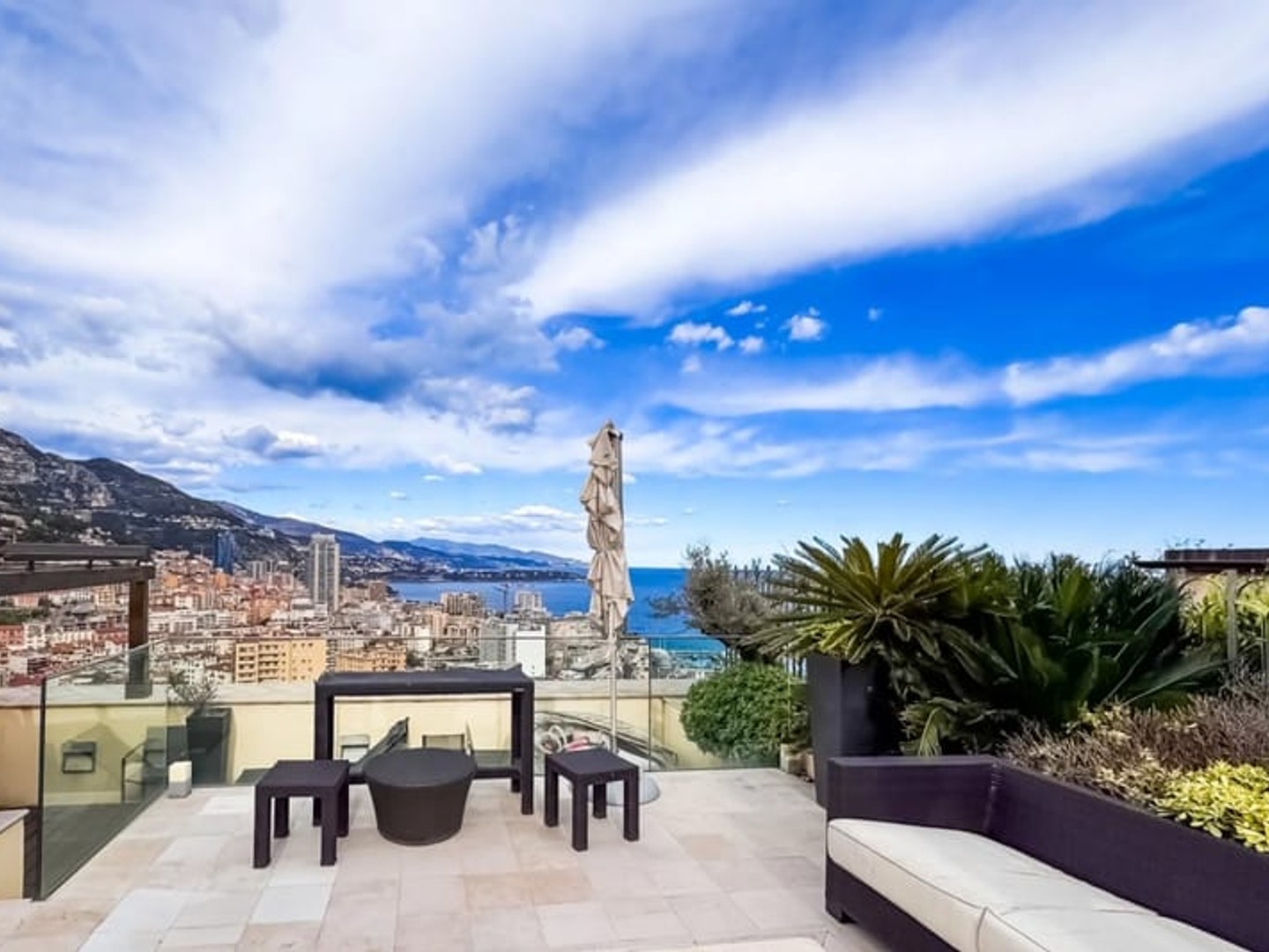 Appartement à vendre - 4 pièces - 250m2 - Monaco (98000)