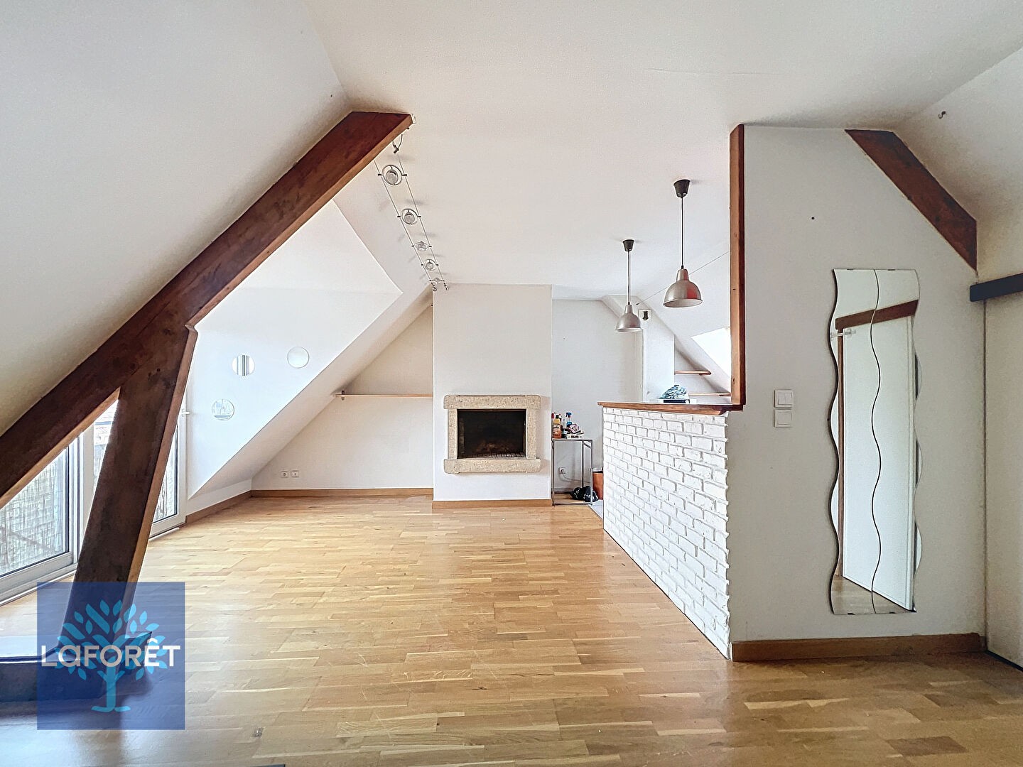Appartement à vendre - 2 pièces - 46m2 - Saint-Germain-Lès... (91250)