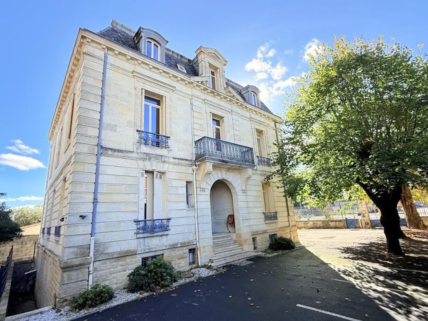 Maison 16 pièces 500 m²