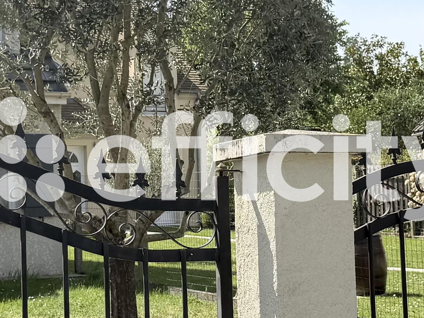 Maison à vendre - 5 pièces - 108m2 - Montlhéry (91310)
