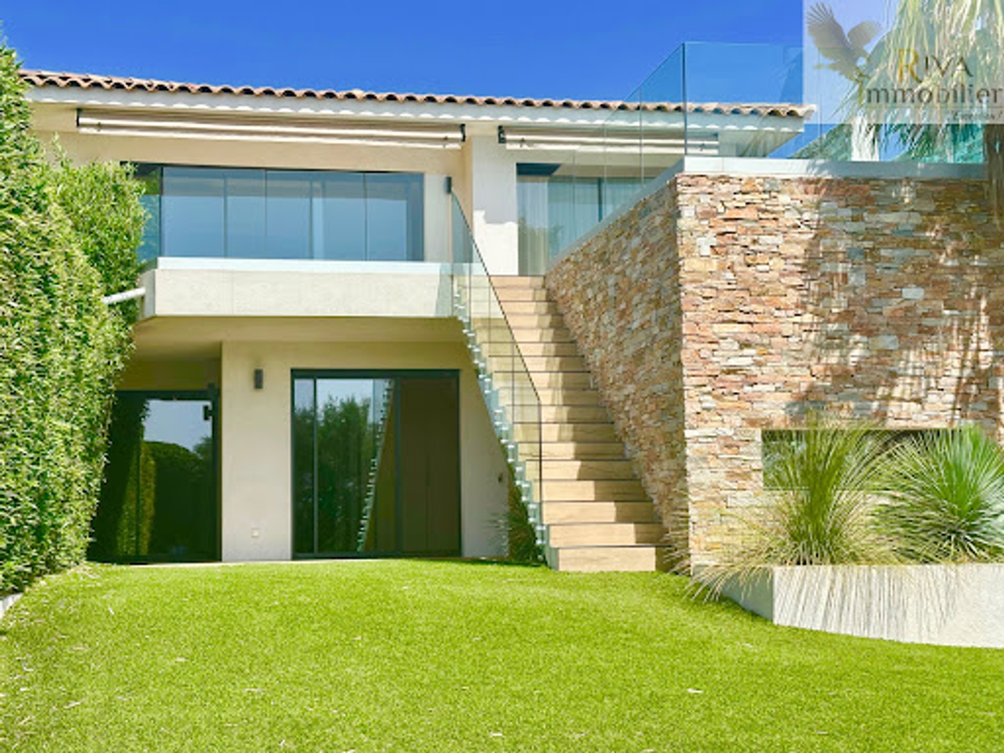 Maison à vendre - 7 pièces - 185m2 - Sanary-Sur-Mer (83110)