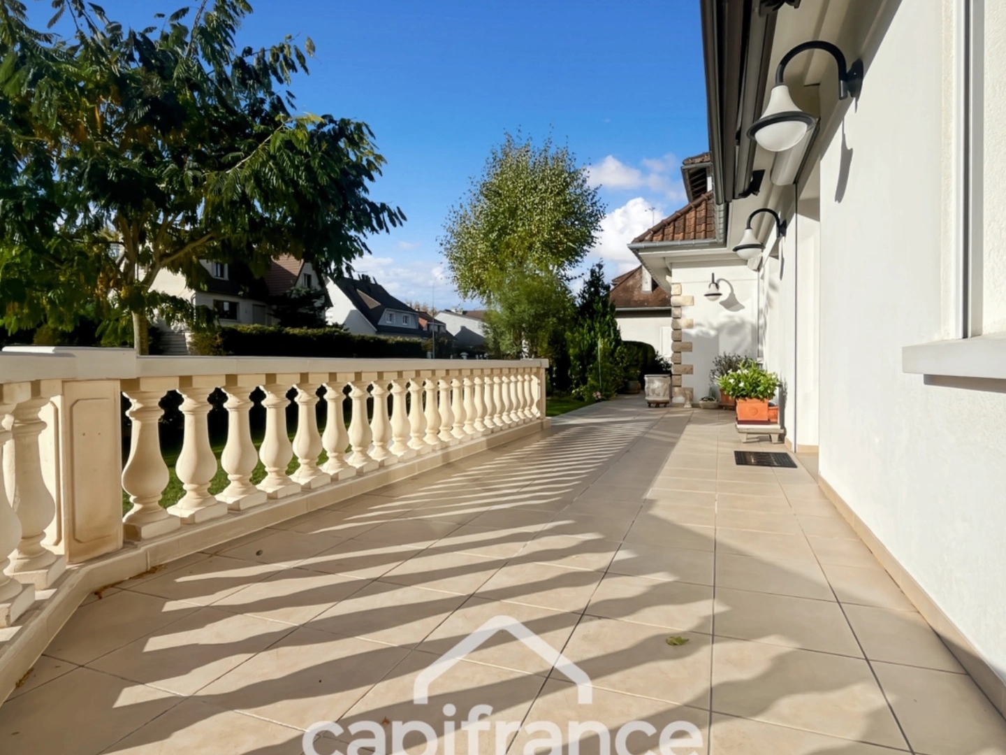 Maison à vendre - 7 pièces - 196m2 - Ormesson-Sur-Marne (94490)