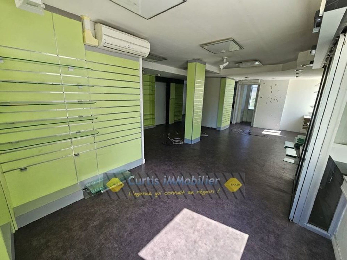Locaux à vendre - 3 pièces - 53m2 - Firminy (42700)