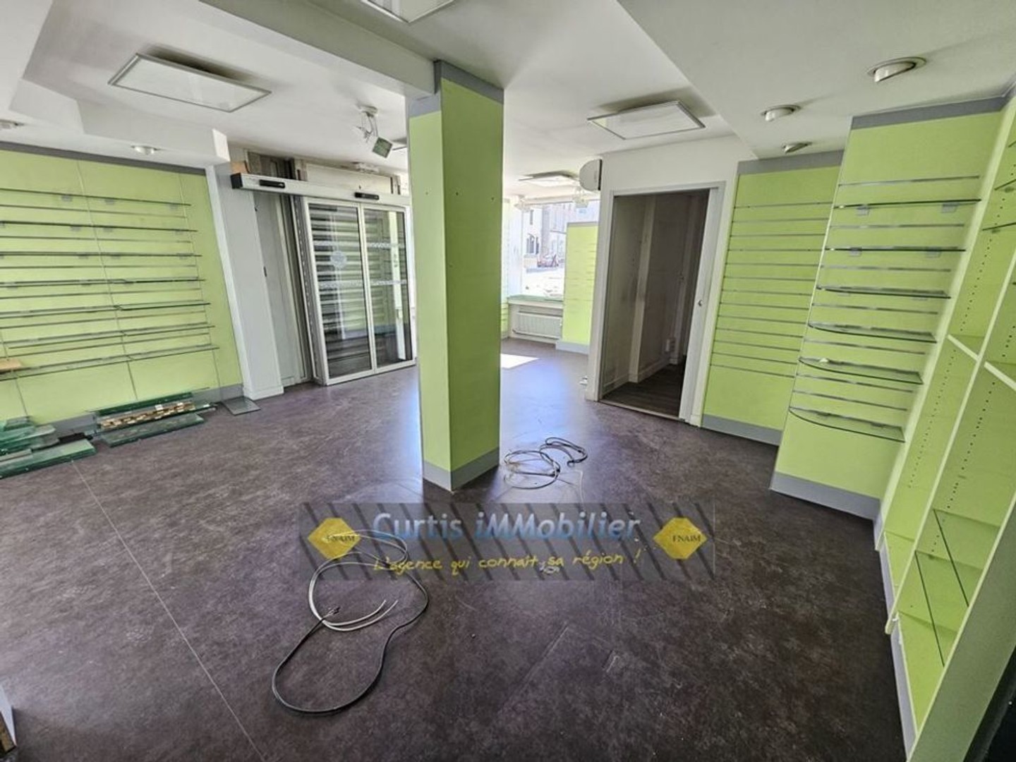 Locaux à vendre - 3 pièces - 53m2 - Firminy (42700)