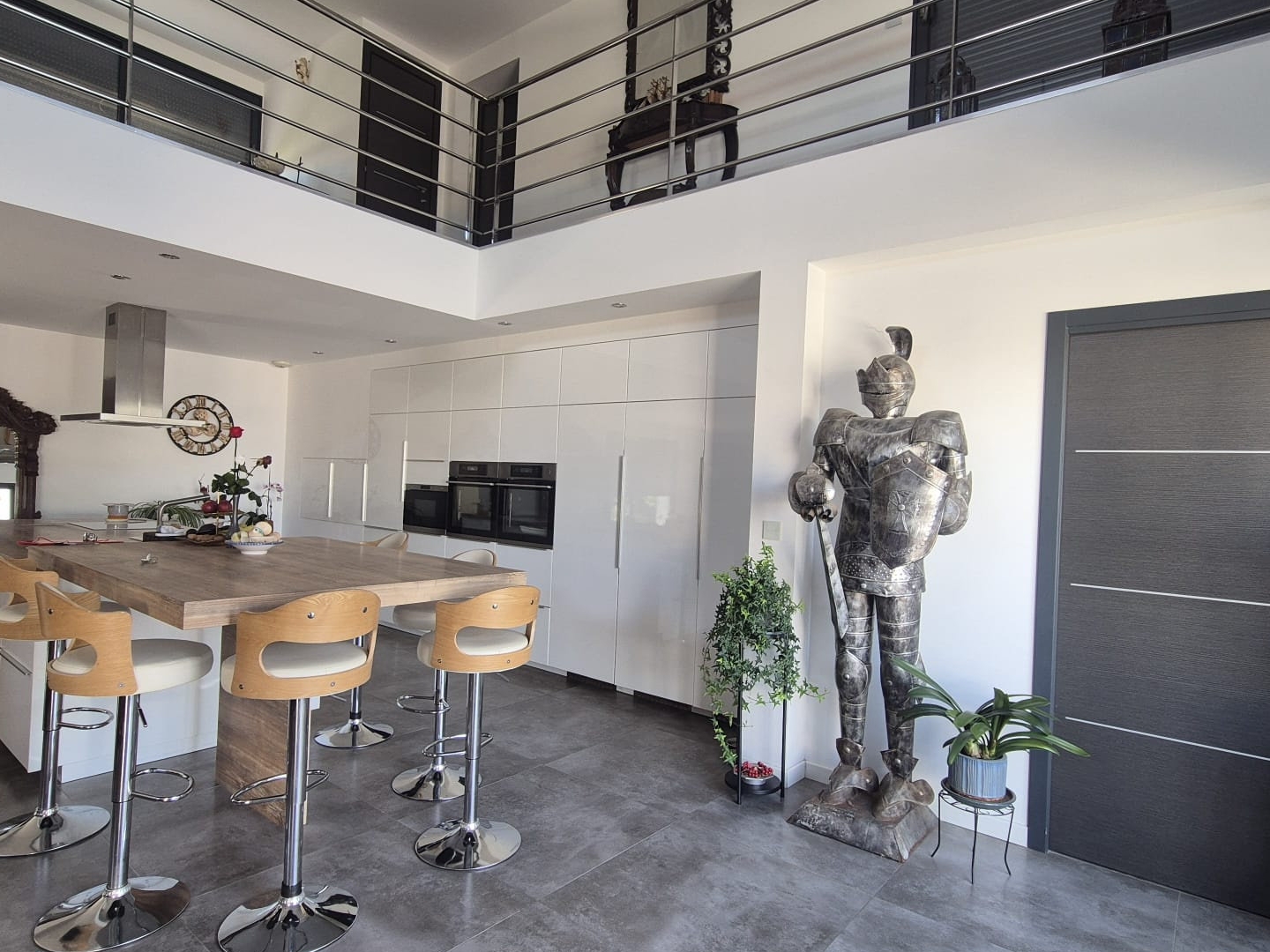 Maison à vendre - 8 pièces - 371m2 - Abeilhan (34290)