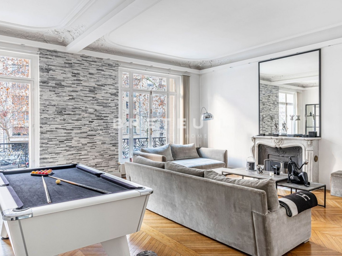 Appartement à vendre - 7 pièces - 193m2 - Paris 16e (75016)