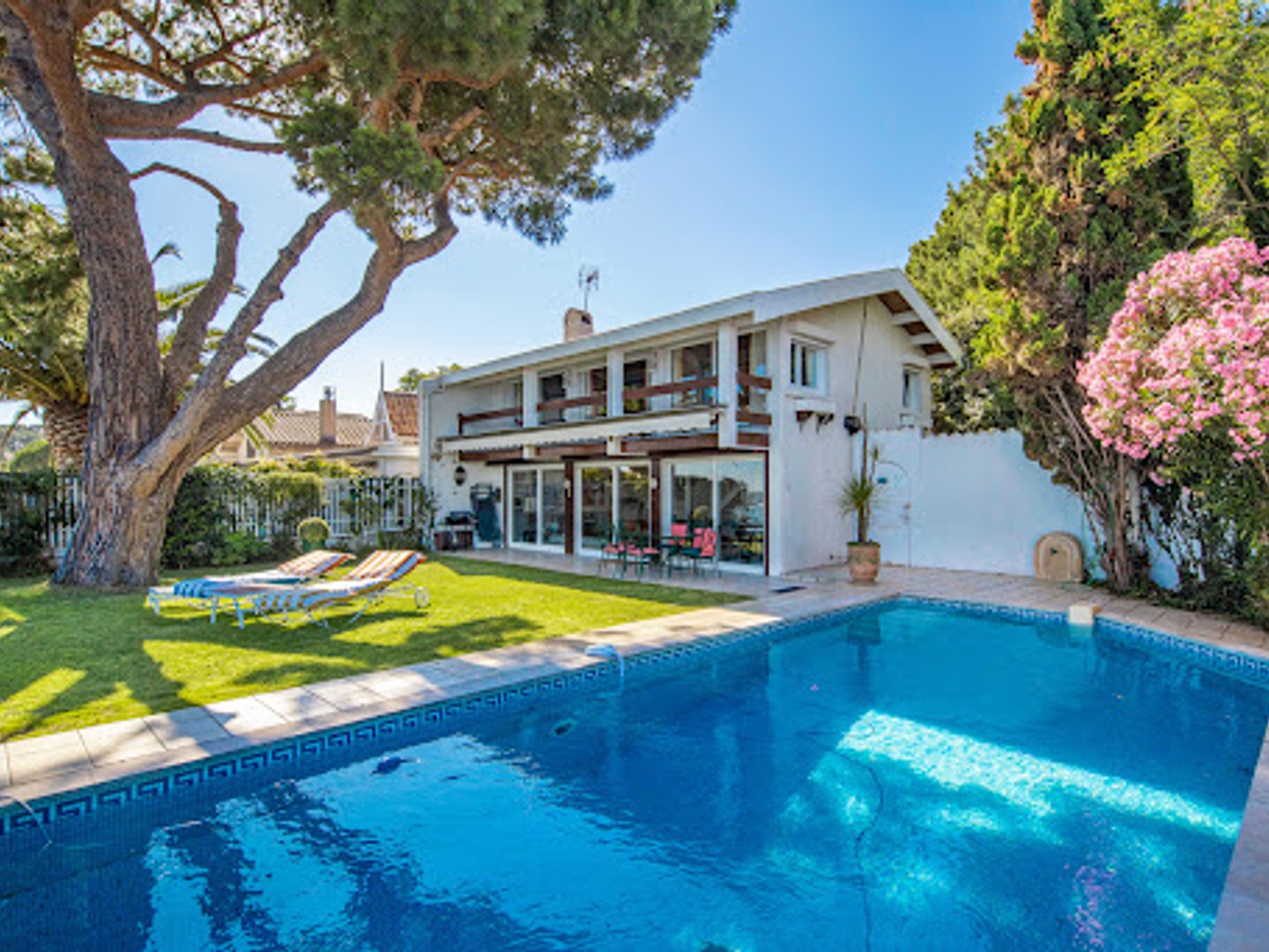 Villa 4 pièces 100 m²