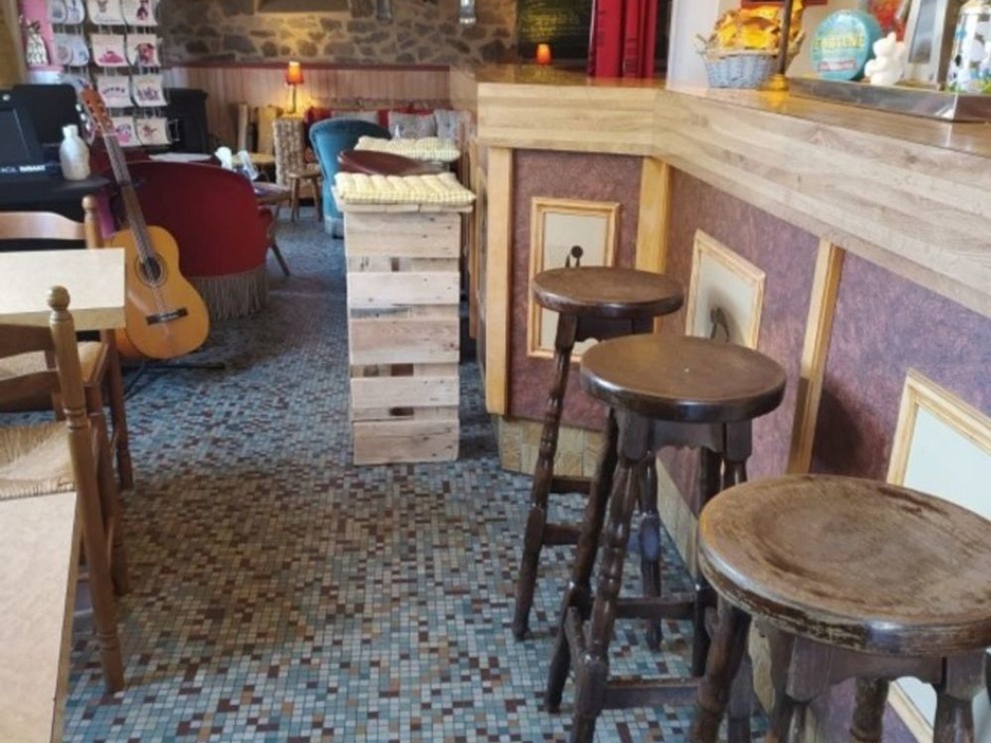 Bureaux à vendre - 7 pièces - 100m2 - Saint-Priest-Taurion (87480)