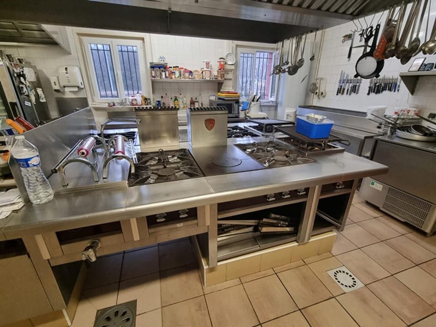 Immeuble à vendre - 380m2 - Bourgoin-Jallieu (38300)