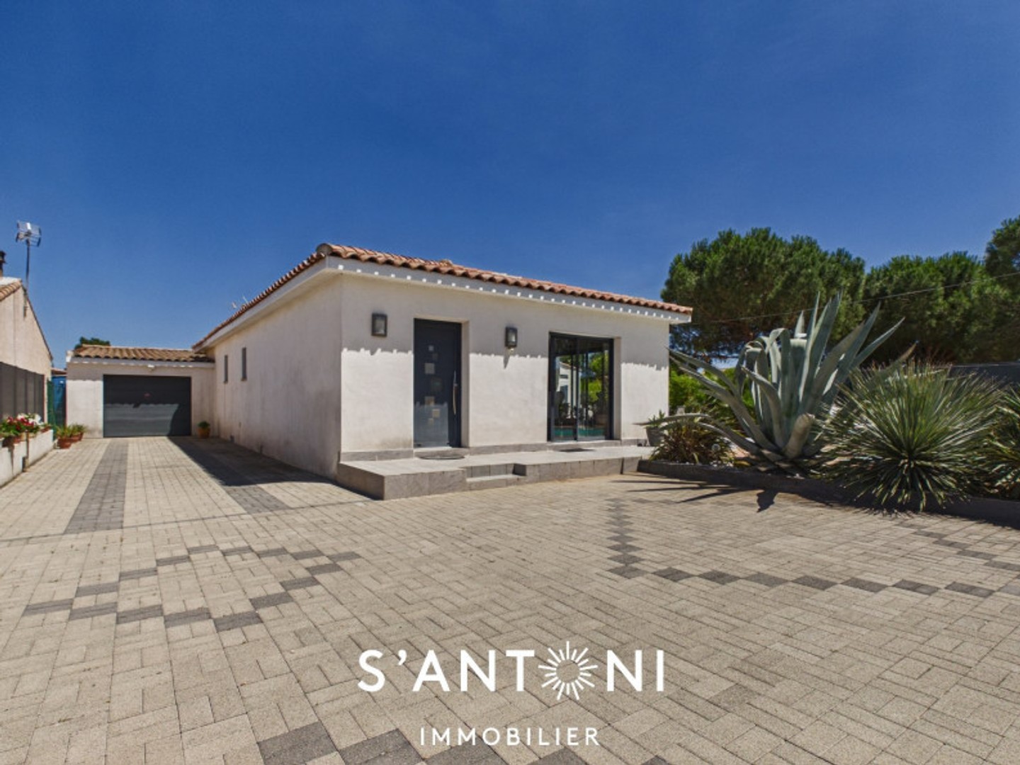 Maison à vendre - 5 pièces - 125m2 - Vias (34450)