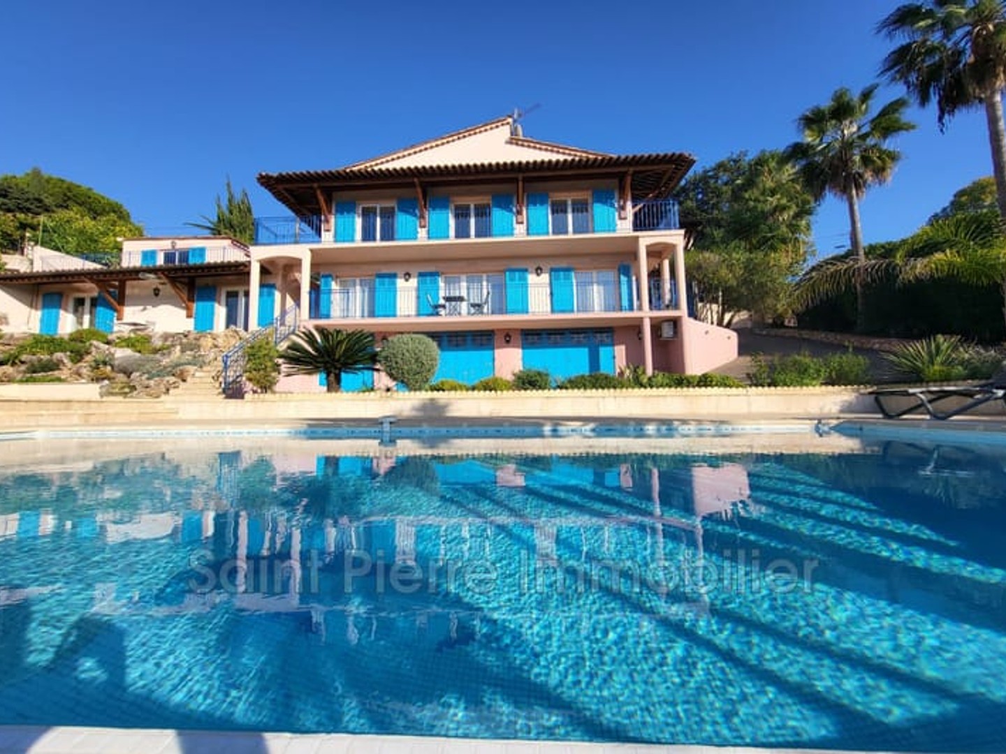 Maison 8 pièces 200 m²