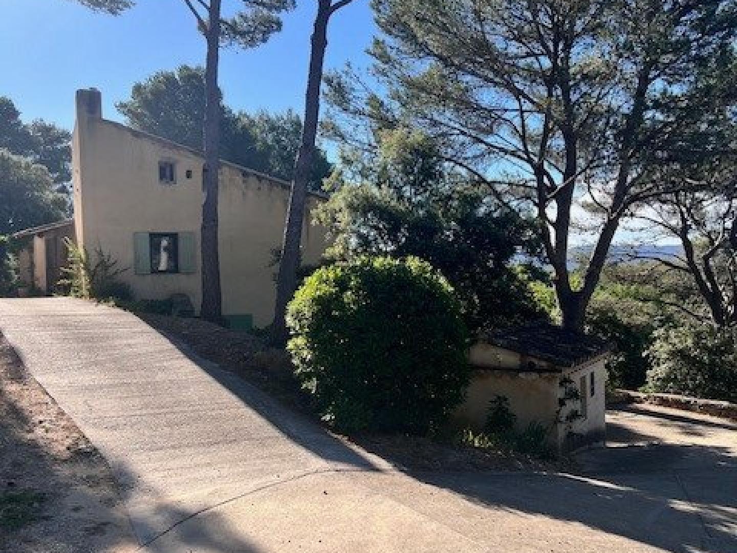 Maison à vendre - 5 pièces - 160m2 - Mérindol (84360)