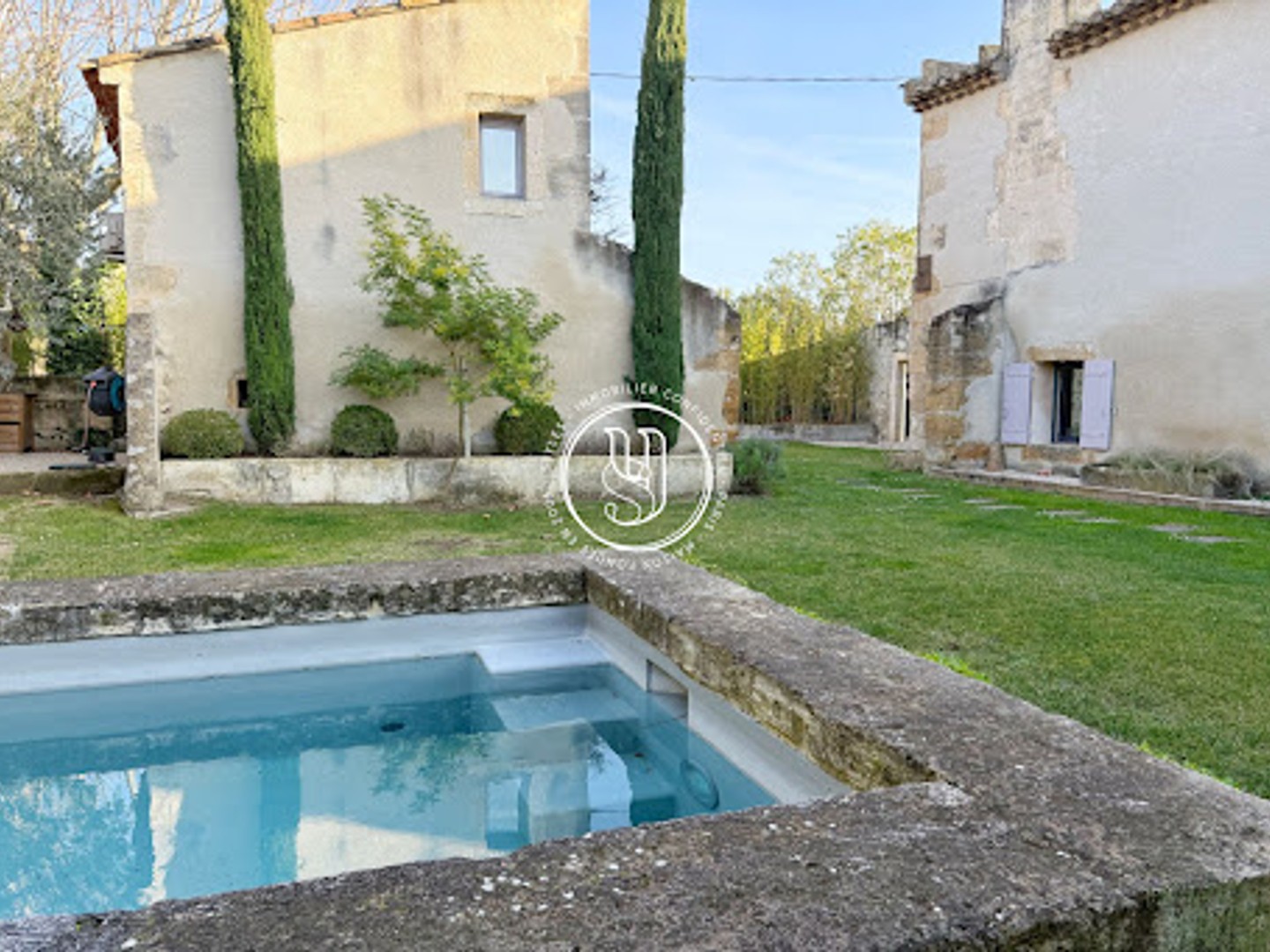Maison 8 pièces 260 m²