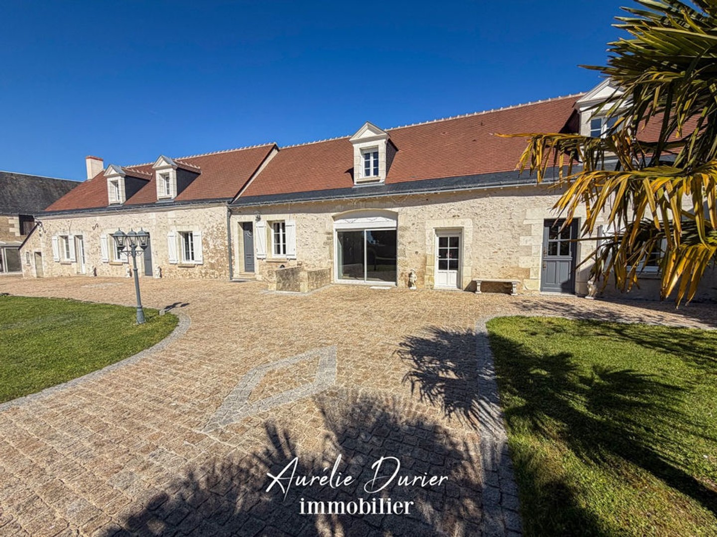 Maison à vendre - 510m2 - Tours (37000)