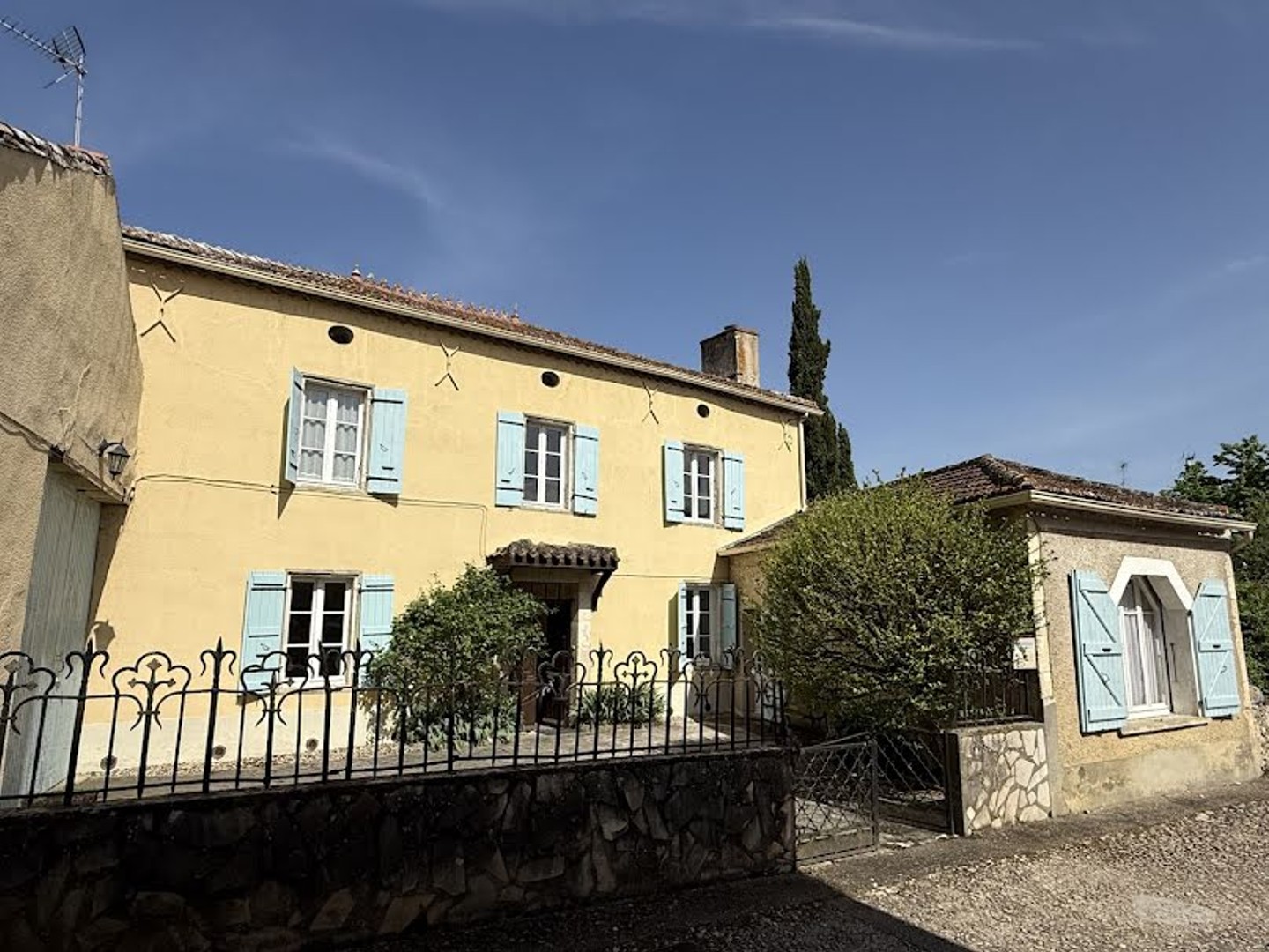 Maison à vendre - 8 pièces - 208m2 - Mouchan (32330)