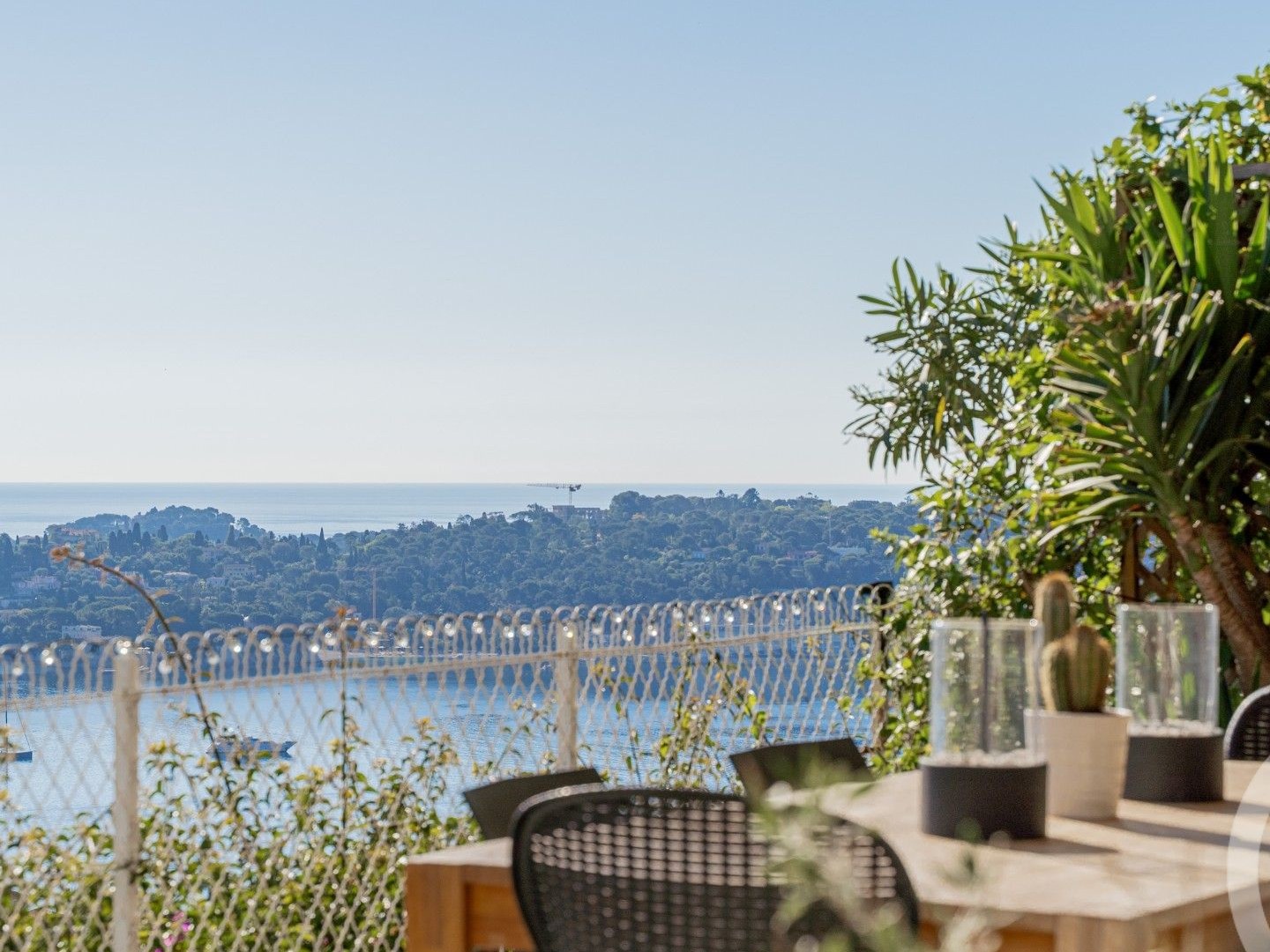 Appartement à vendre - 4 pièces - 105m2 - Villefranche-Sur-Mer (06230)