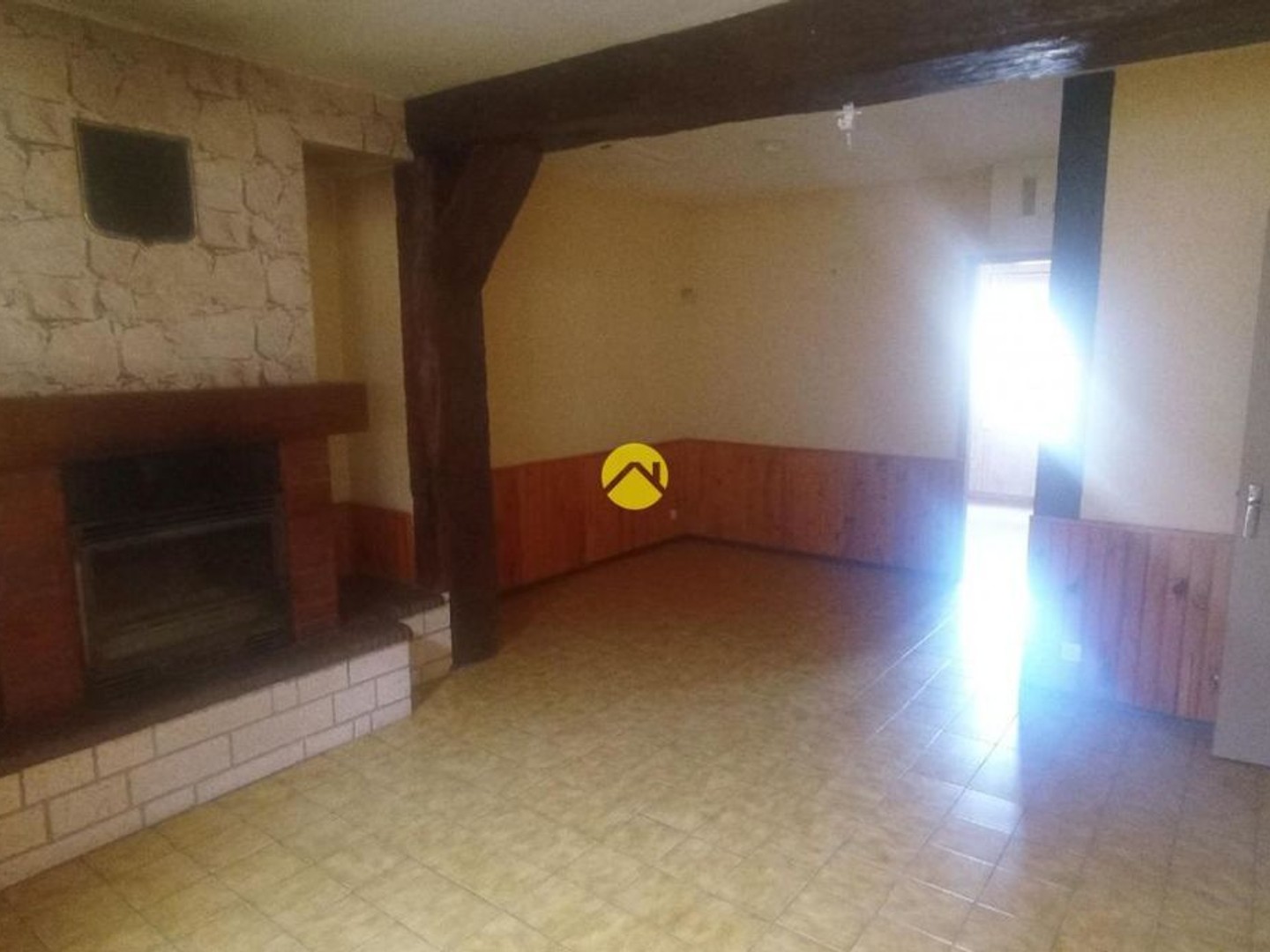 Immeuble à vendre - 3 pièces - 75m2 - Saint-Julien-Du-S... (89330)