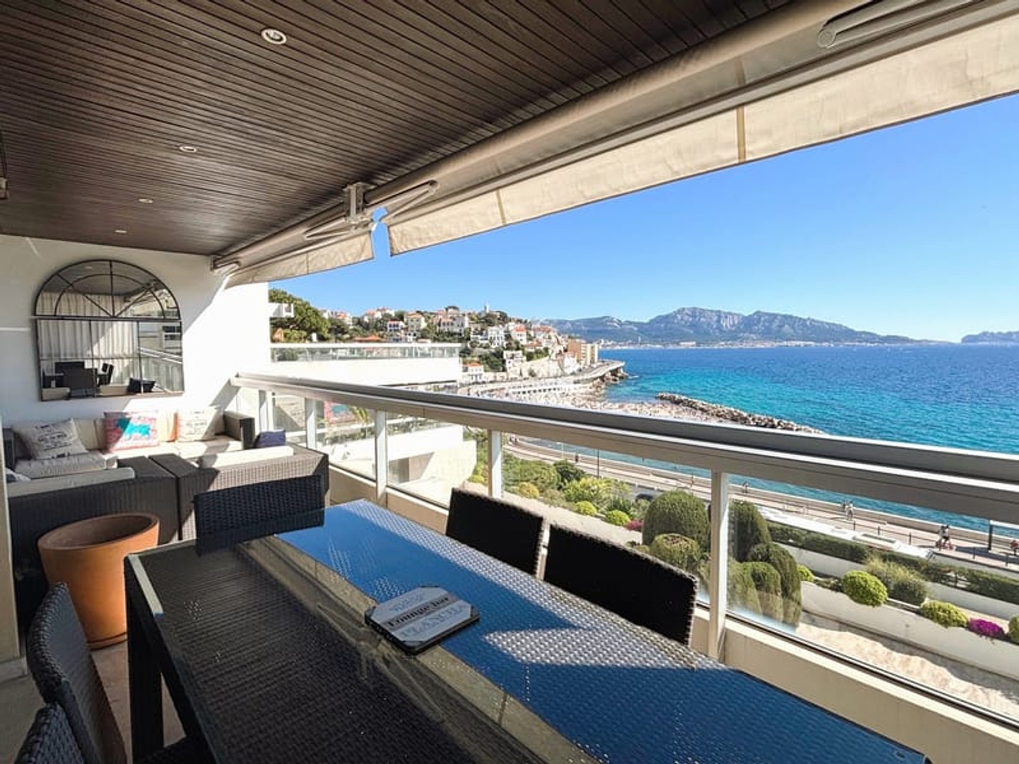 Appartement à vendre - 3 pièces - 102m2 - Marseille 7e (13007)