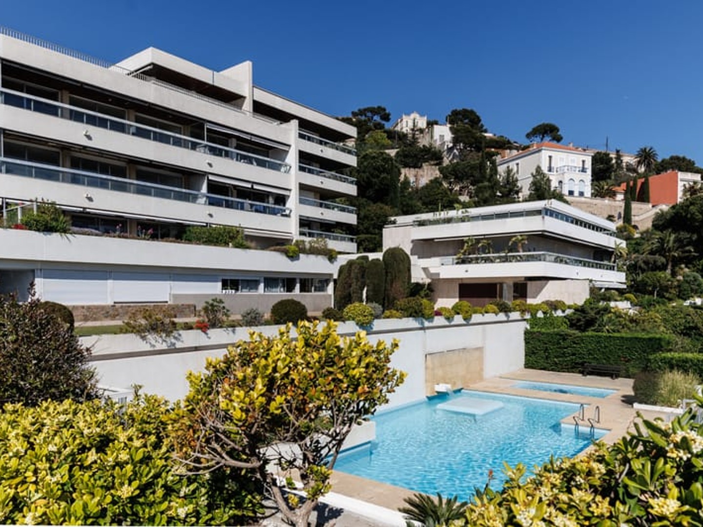 Appartement à vendre - 3 pièces - 102m2 - Marseille 7e (13007)