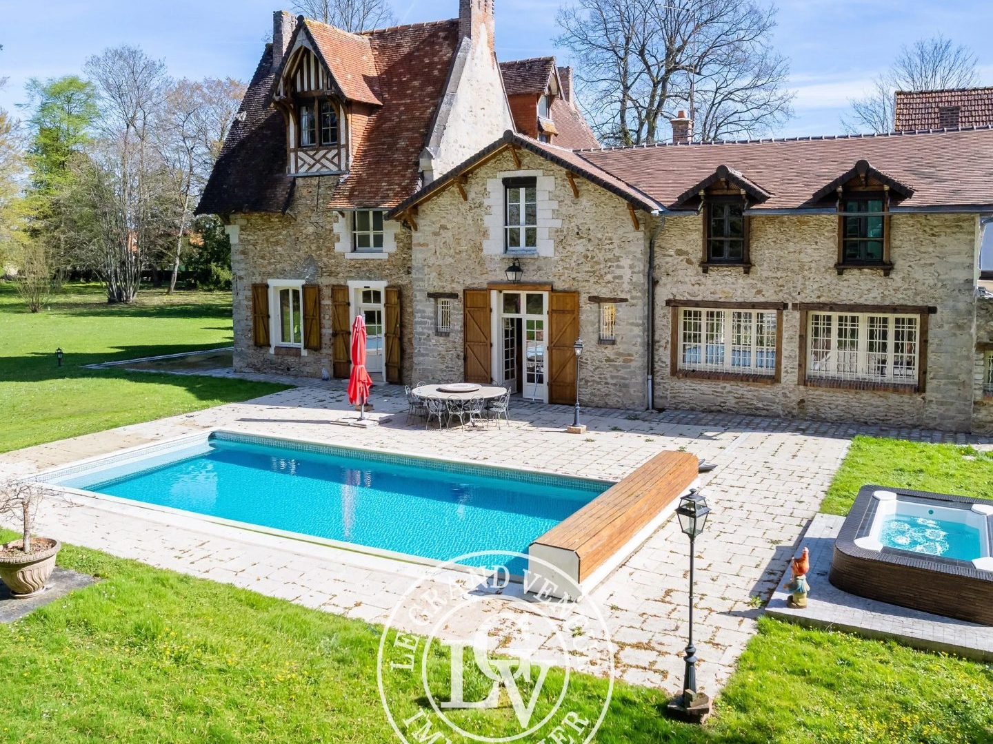 Maison à vendre - 12 pièces - 419m2 - Champeaux (77720)