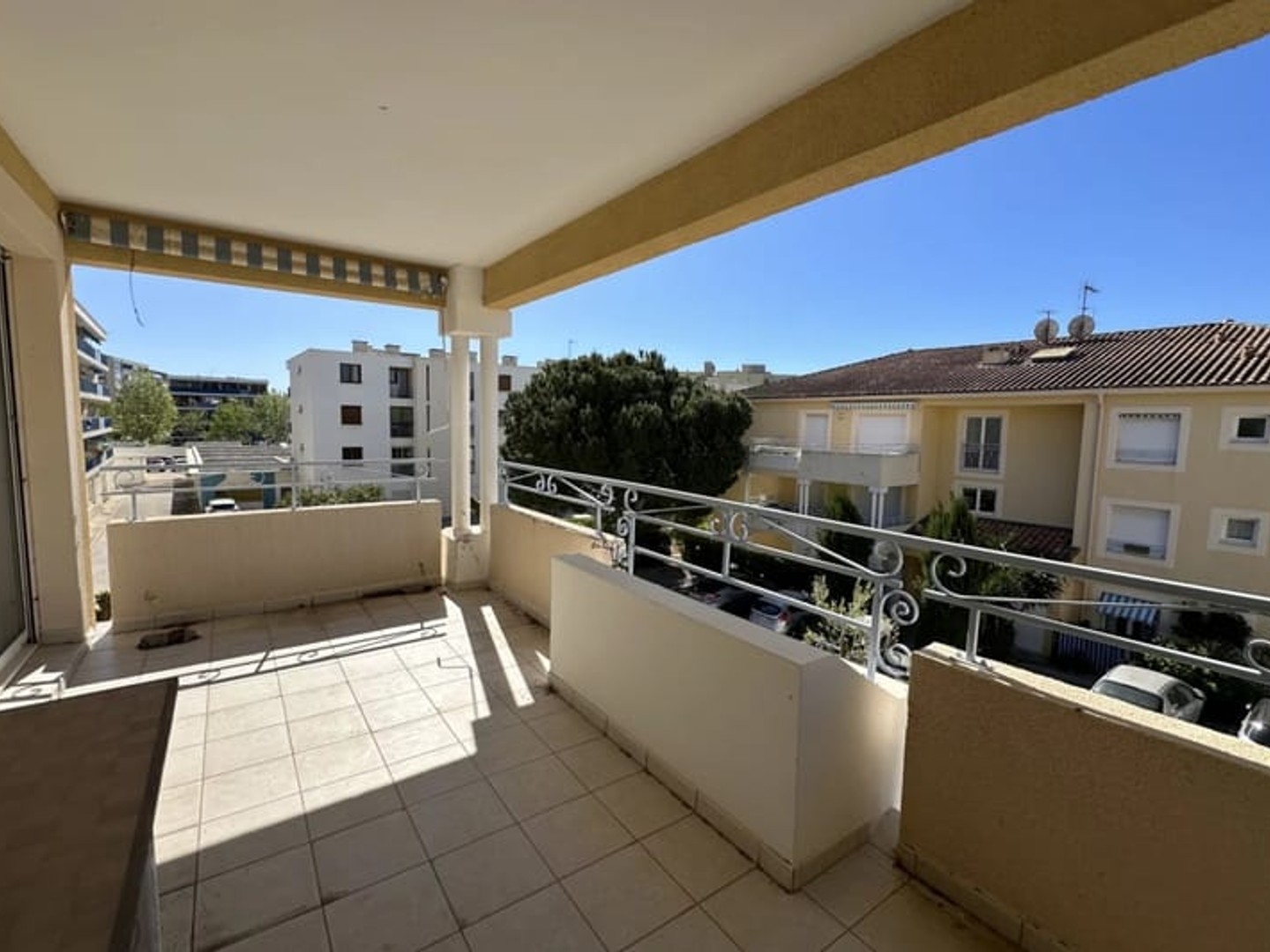 Appartement à vendre - 4 pièces - 130m2 - Le Lavandou (83980)