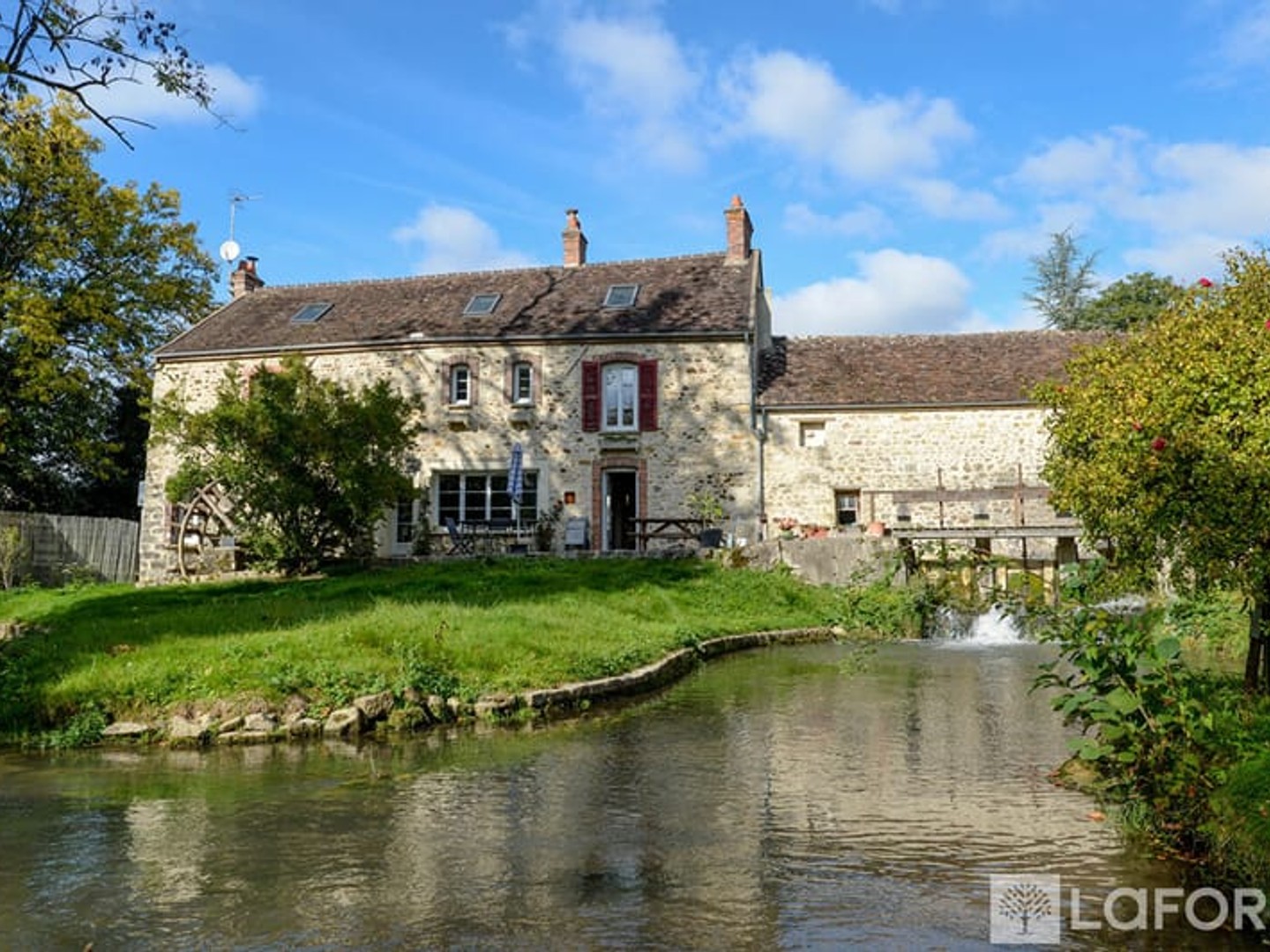 Maison 7 pièces 240 m²
