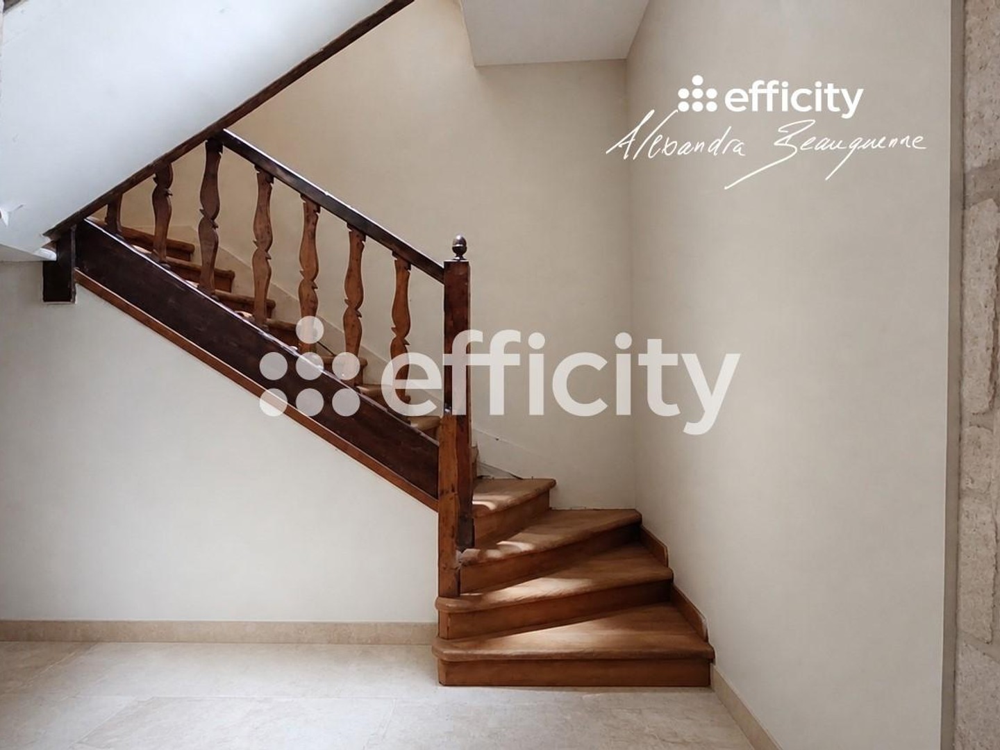 Immeuble à vendre - 9 pièces - 400m2 - Niort (79000)
