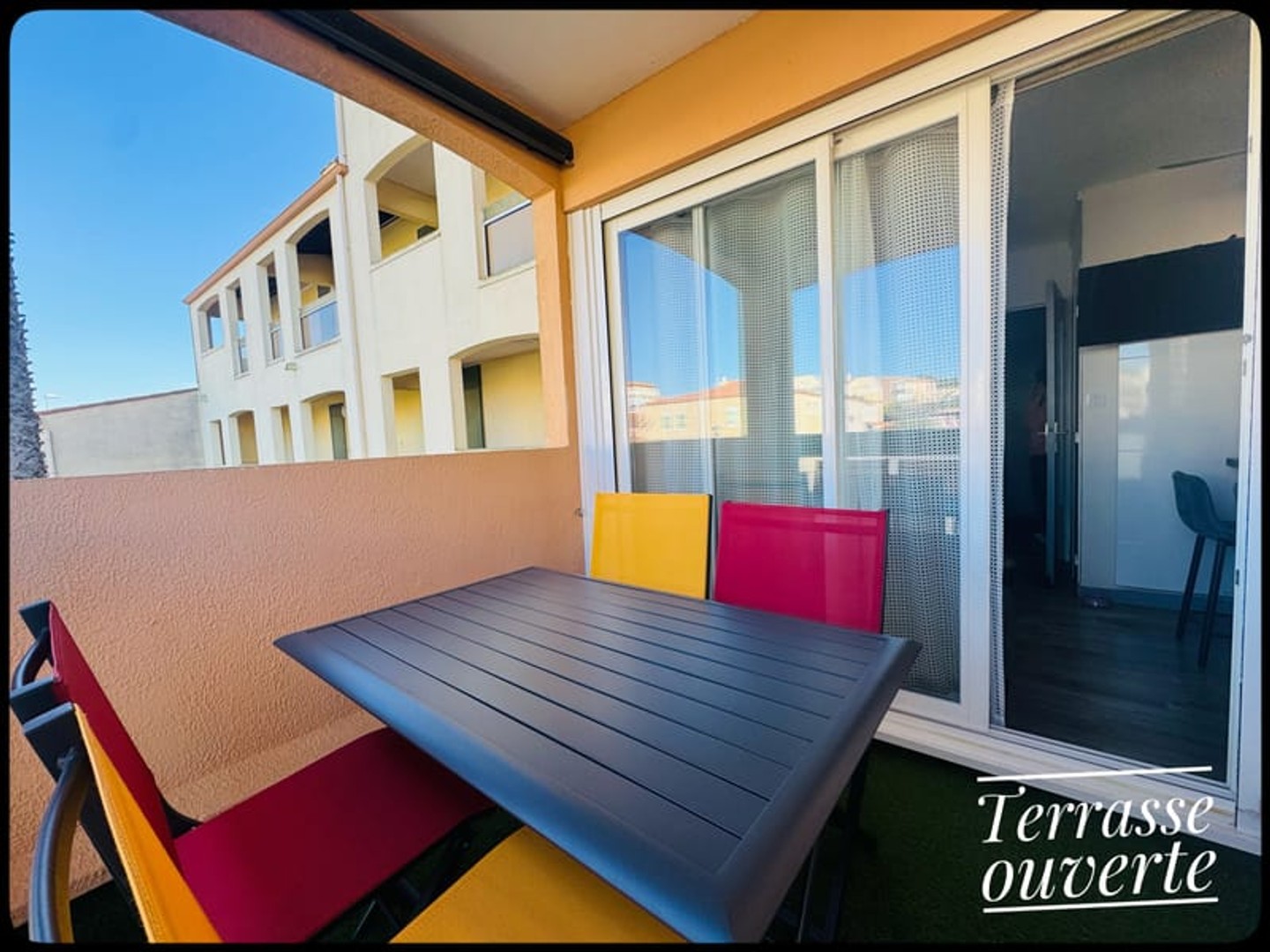 APPARTEMENT T2 TERRASSE ET PARKING