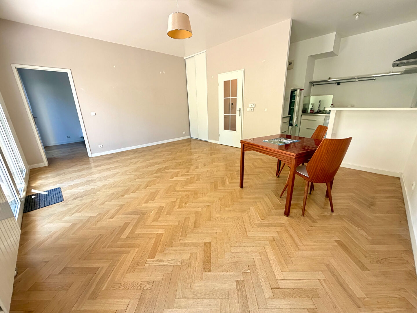 Appartement à vendre - 2 pièces - 56m2 - La Garenne-Colombes (92250)