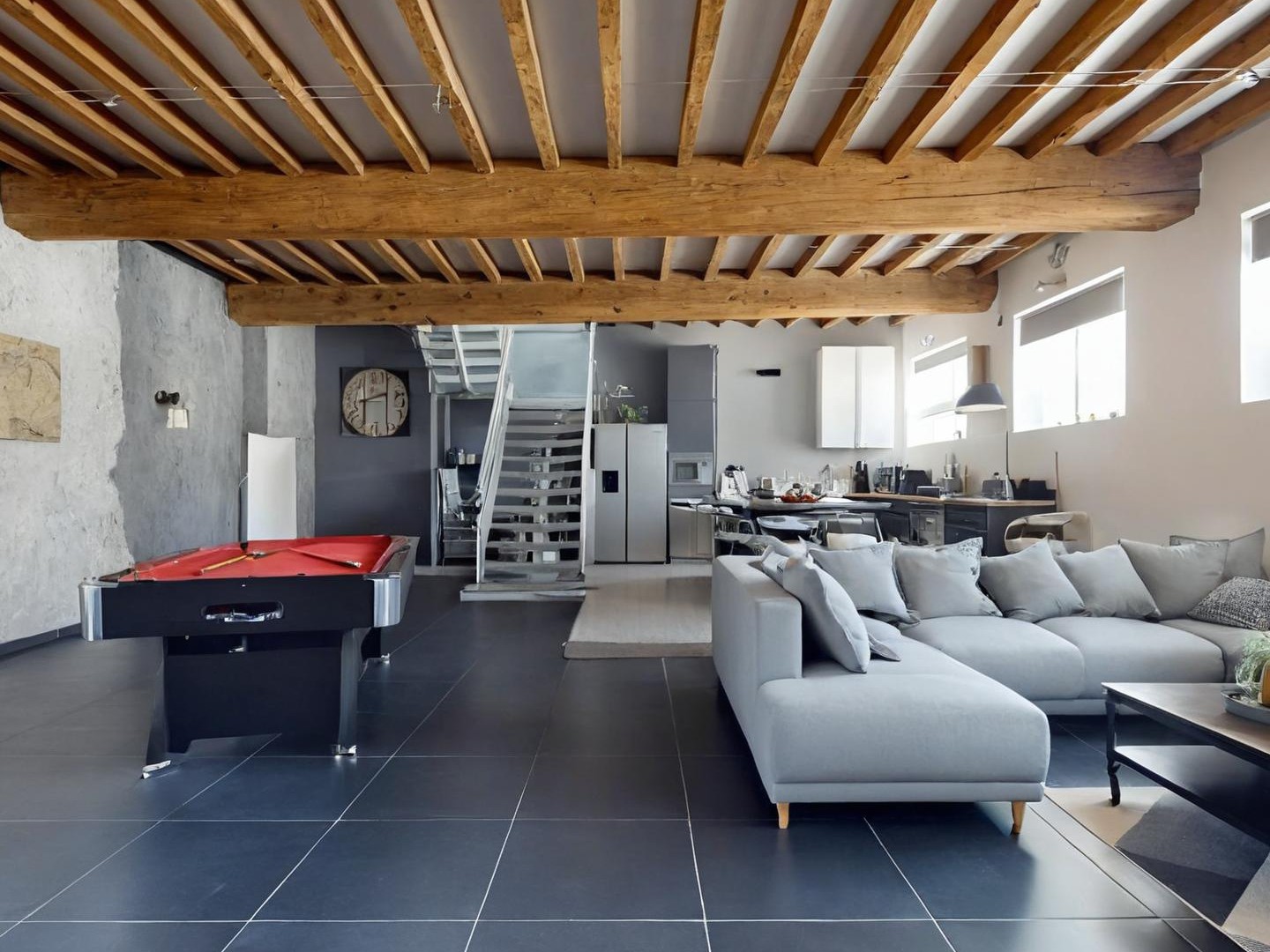 Maison à vendre - 6 pièces - 230m2 - La Chapelle-De-Gu... (71570)