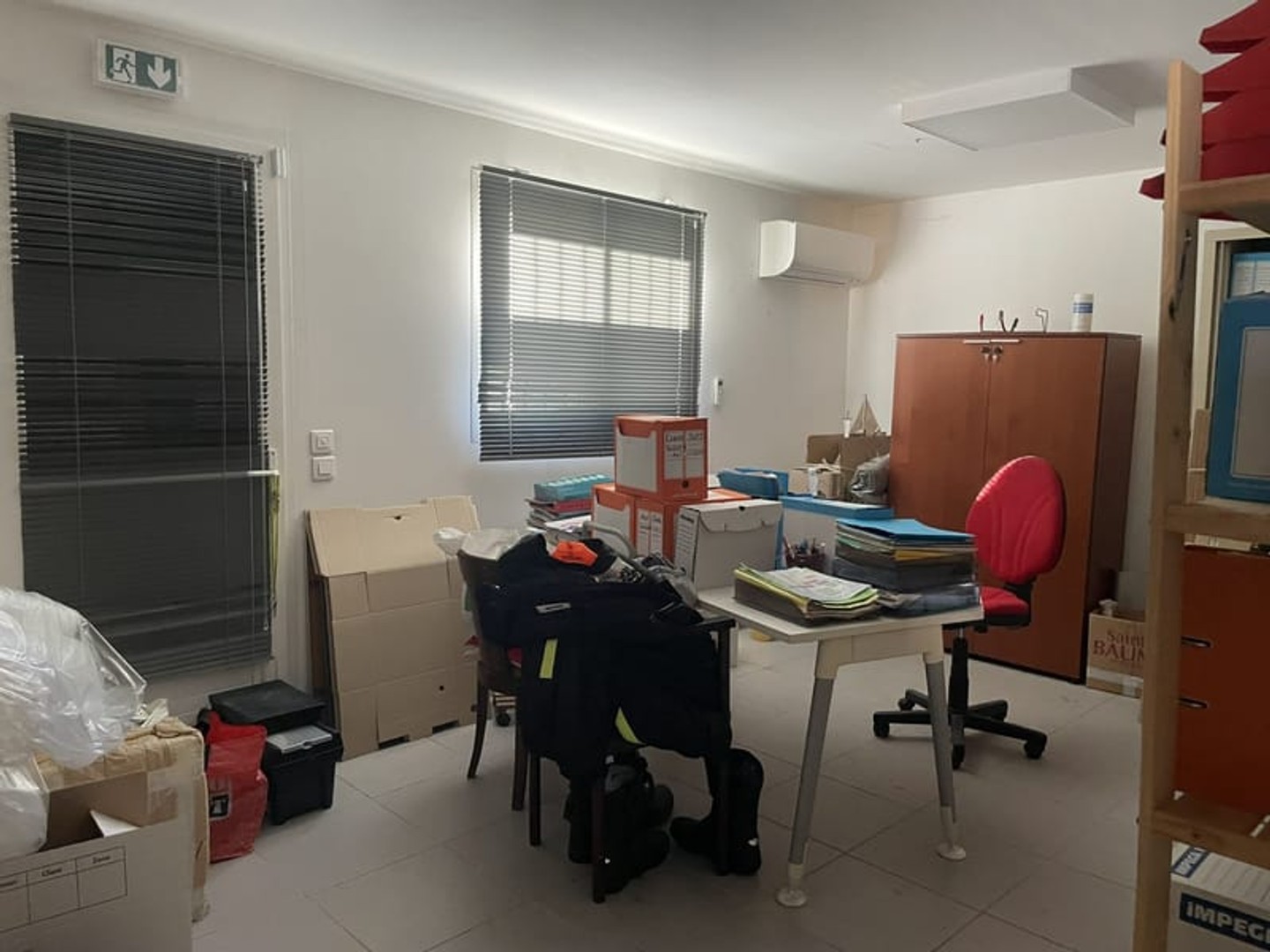 Immeuble à vendre - 950m2 - Aubagne (13400)