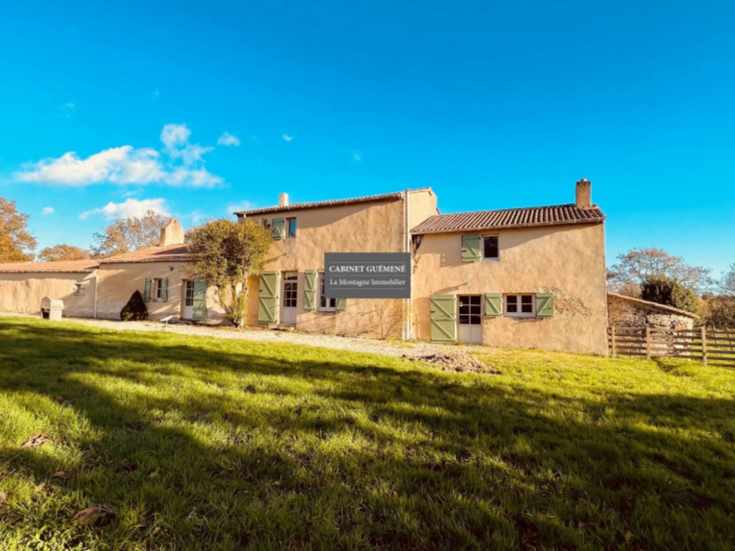 Maison à vendre - 8 pièces - 232m2 - Villeneuve-En-Retz (44580)