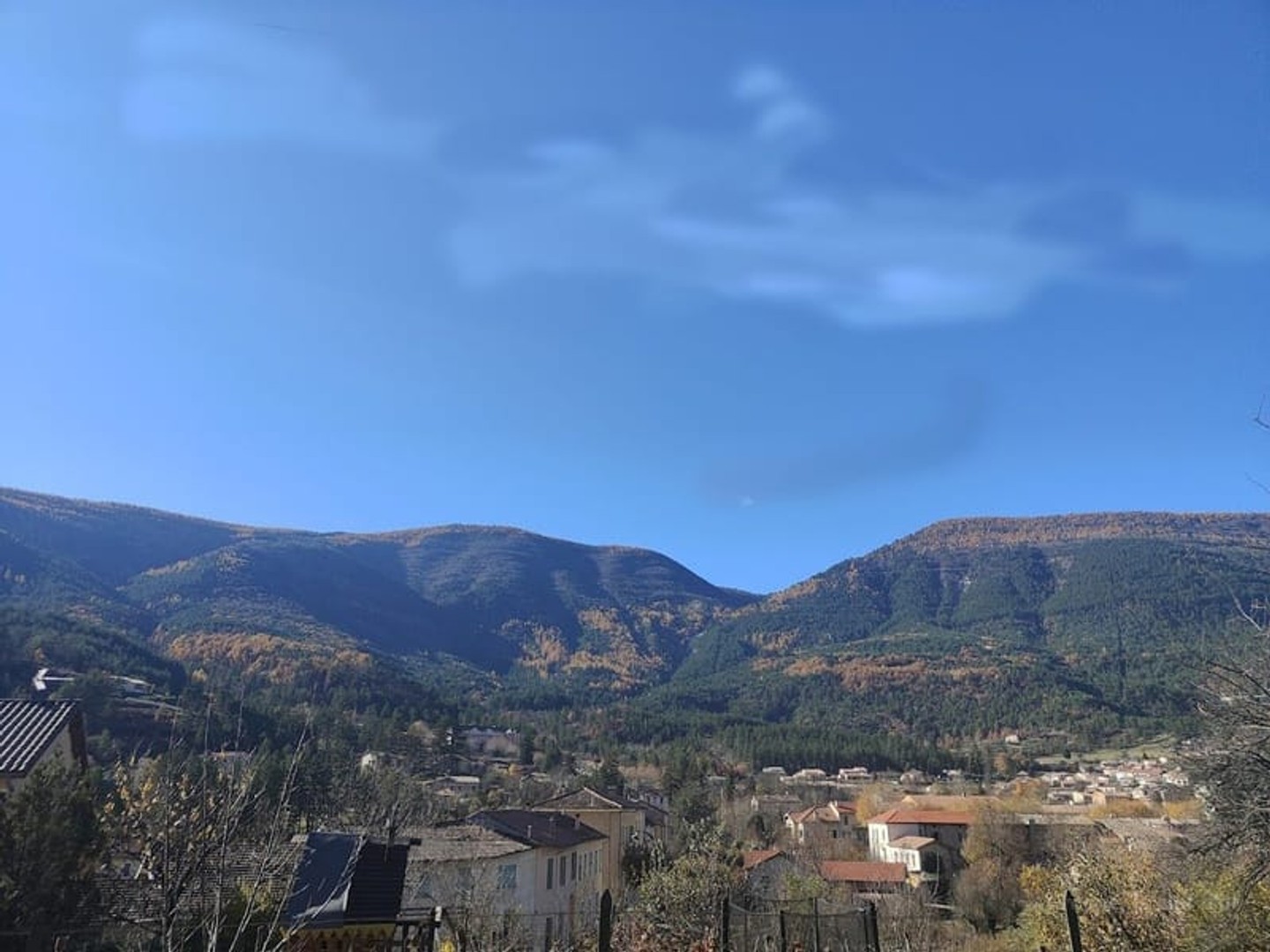 Maison à vendre - 8 pièces - 137m2 - Annot (04240)