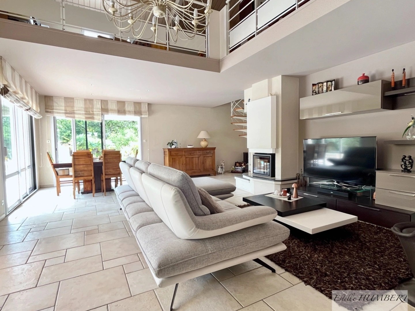 Maison à vendre - 6 pièces - 210m2 - La Roche-Sur-Yon (85000)