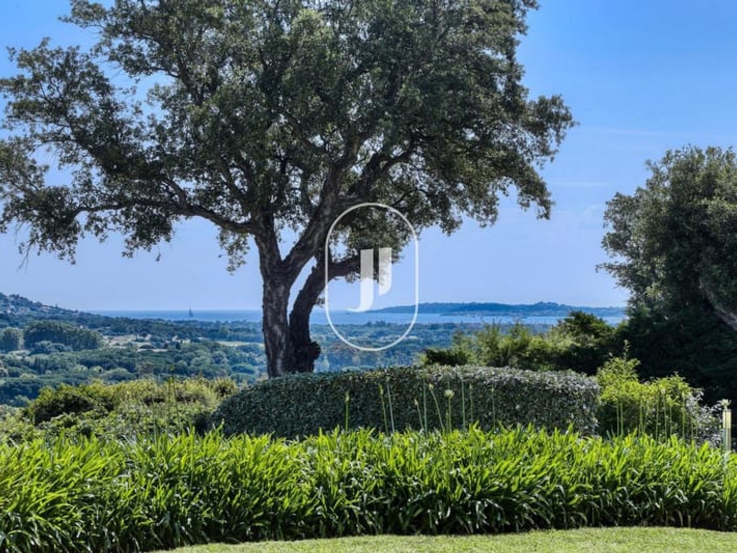 Villa à vendre vue mer à proximité du village de Grimaud