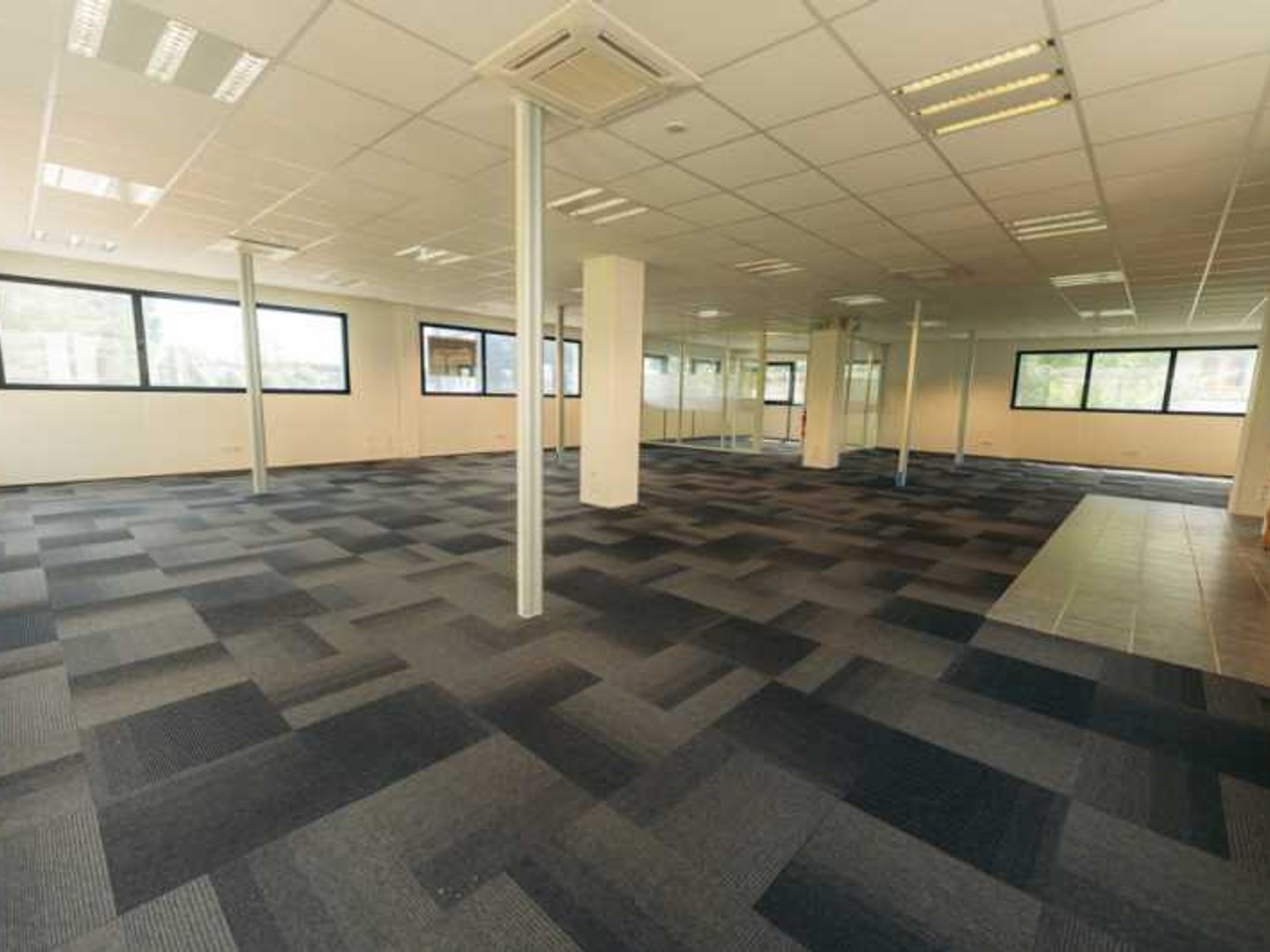 Bureaux à vendre - 188m2 - Gouesnou (29850)