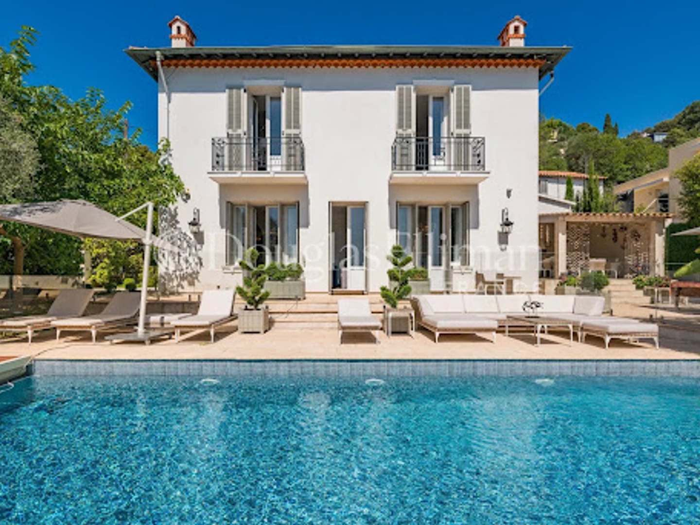 Villa 11 pièces 280 m²
