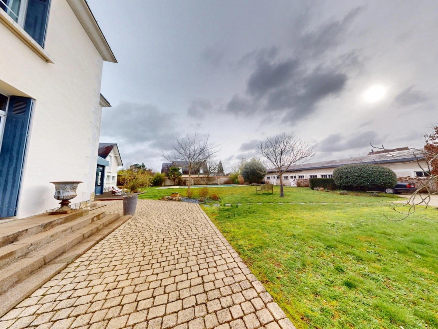 Maison à vendre - 6 pièces - 190m2 - Saint-Cyr-Sur-Loire (37540)